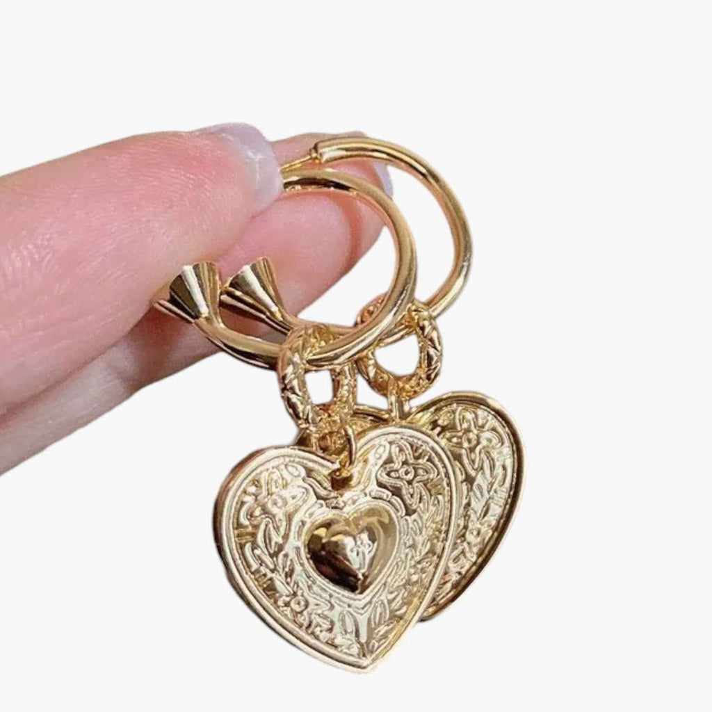 Martha | Eleganti orecchini a forma di cuore retrò - €25 : Boucles d'oreilles en forme de cœur rétro Femme dans de Marche Lino