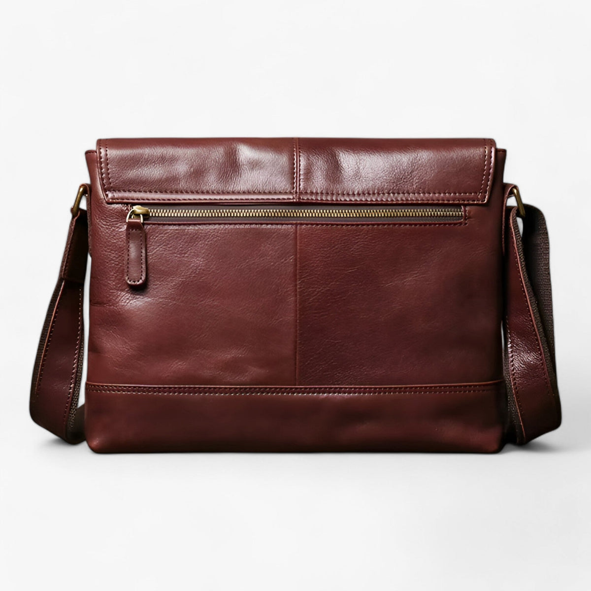 Bags : Sac Messenger Bandoulière en Cuir Intemporel et Robuste dans de Roselva