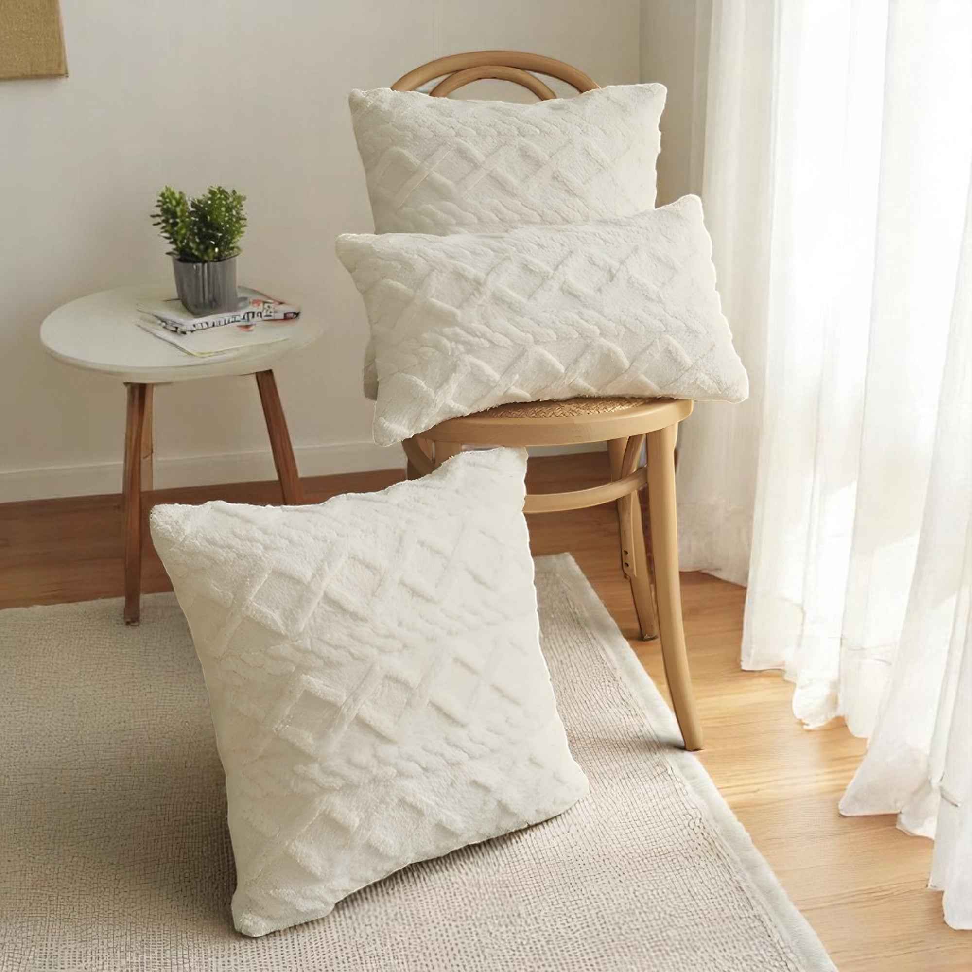 Housses de coussin : Taie d'oreiller en peluche pour un confort luxueux dans de Marche Lino