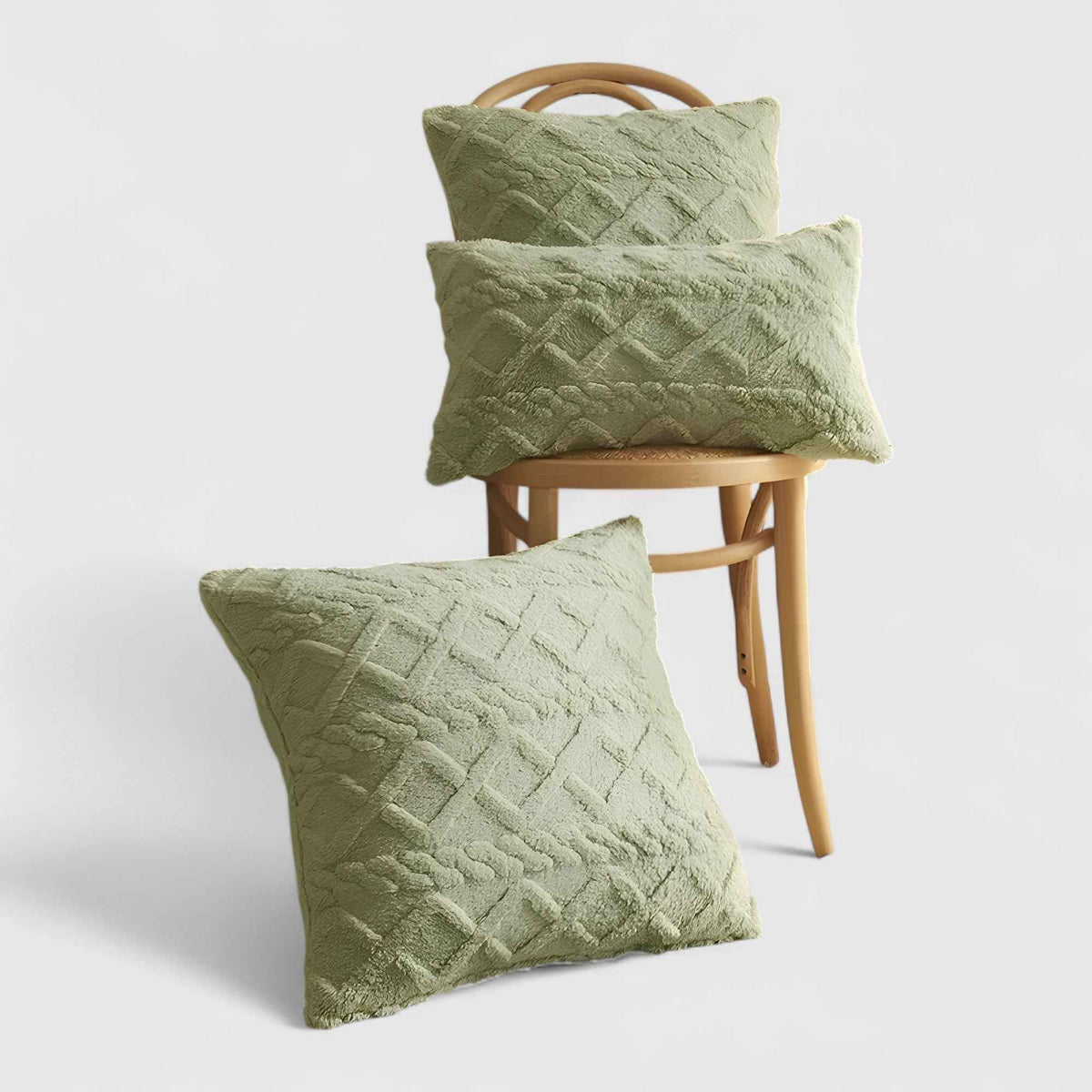 Housses de coussin : Taie d'oreiller en peluche pour un confort luxueux dans Vert clair de Marche Lino