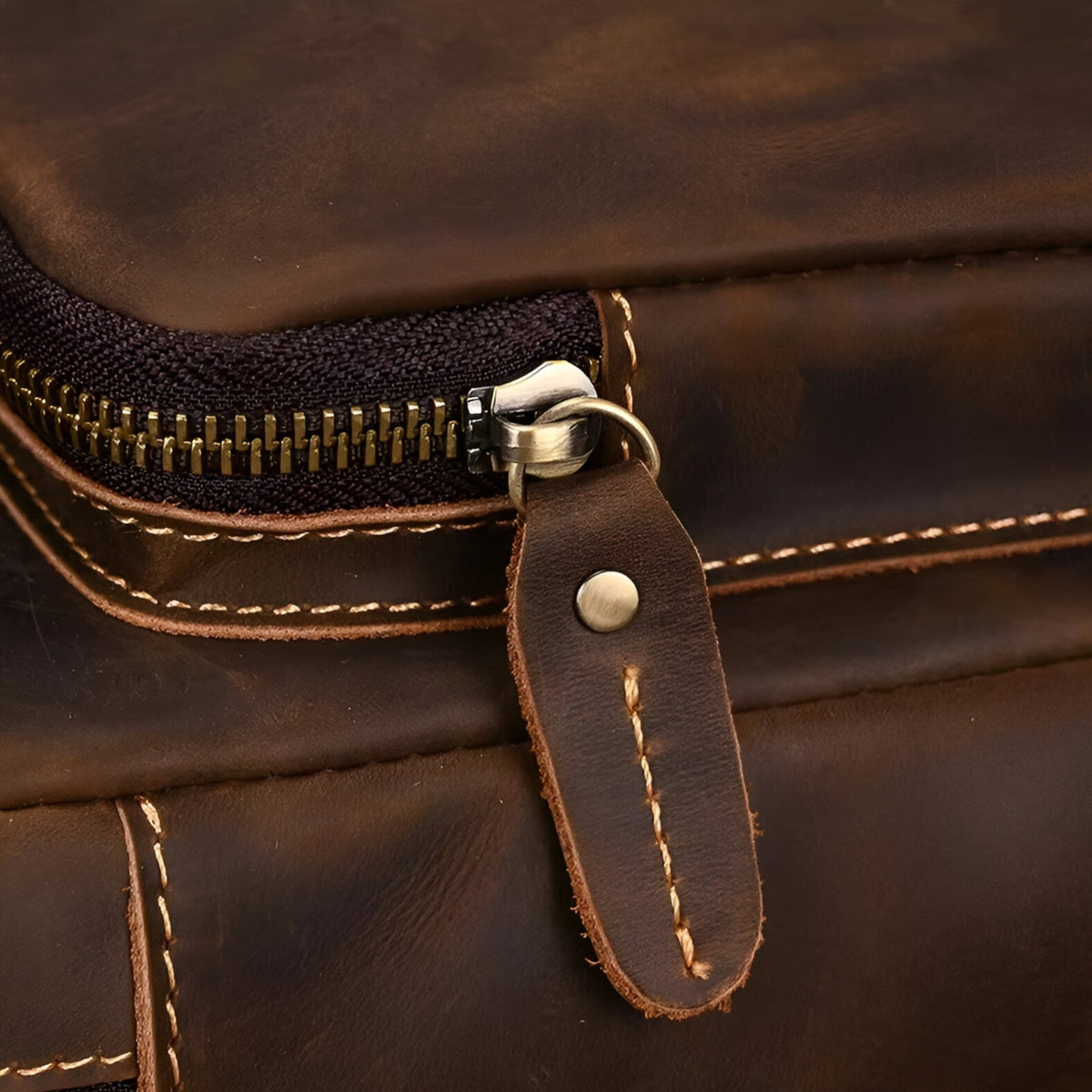 Bags : Sac Satchel Homme Porte-Tablette en Cuir Véritable dans de Roselva