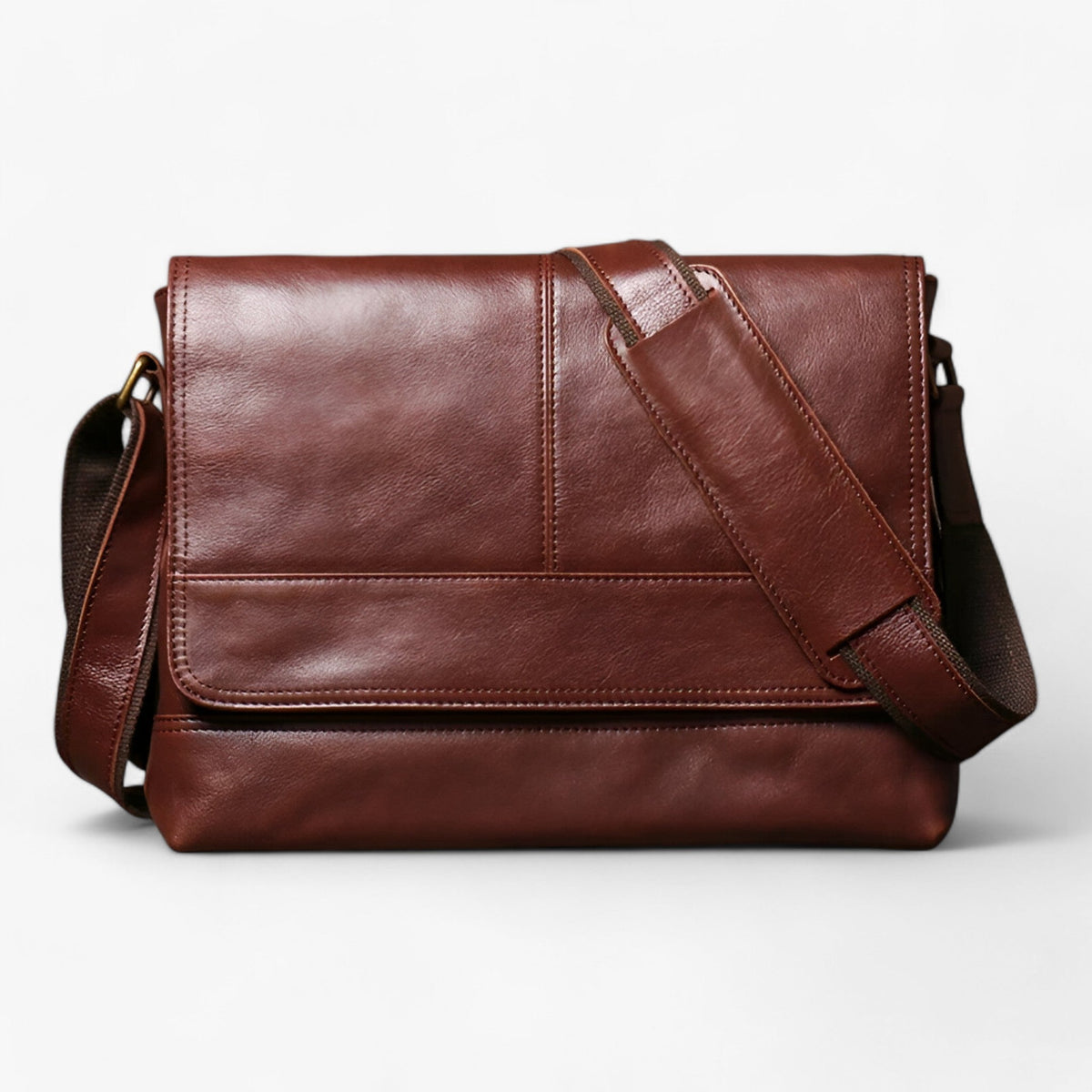 Bags : Sac Messenger Bandoulière en Cuir Intemporel et Robuste dans de Roselva