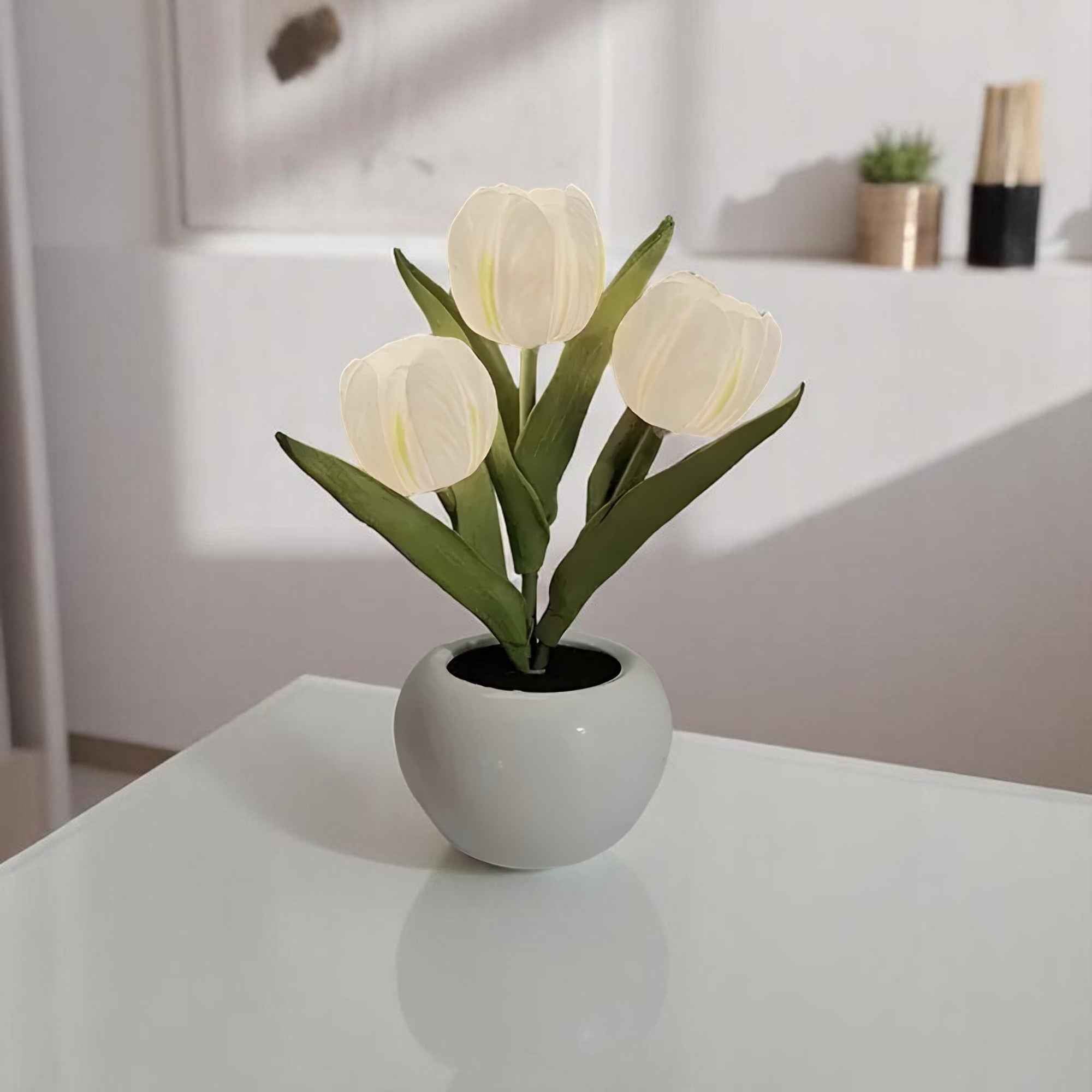 Lampes de table : Lampe de Chevet LED Fleur Tulipe Ambiance Douce dans de Marche Lino