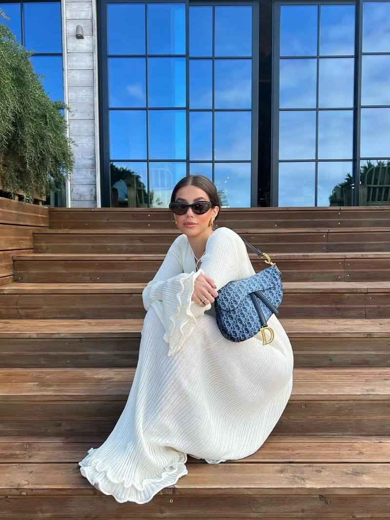 Maxi Dress : Robe Marla - Élégance Sans Effort pour Toutes les Occasions dans de Marche Lino