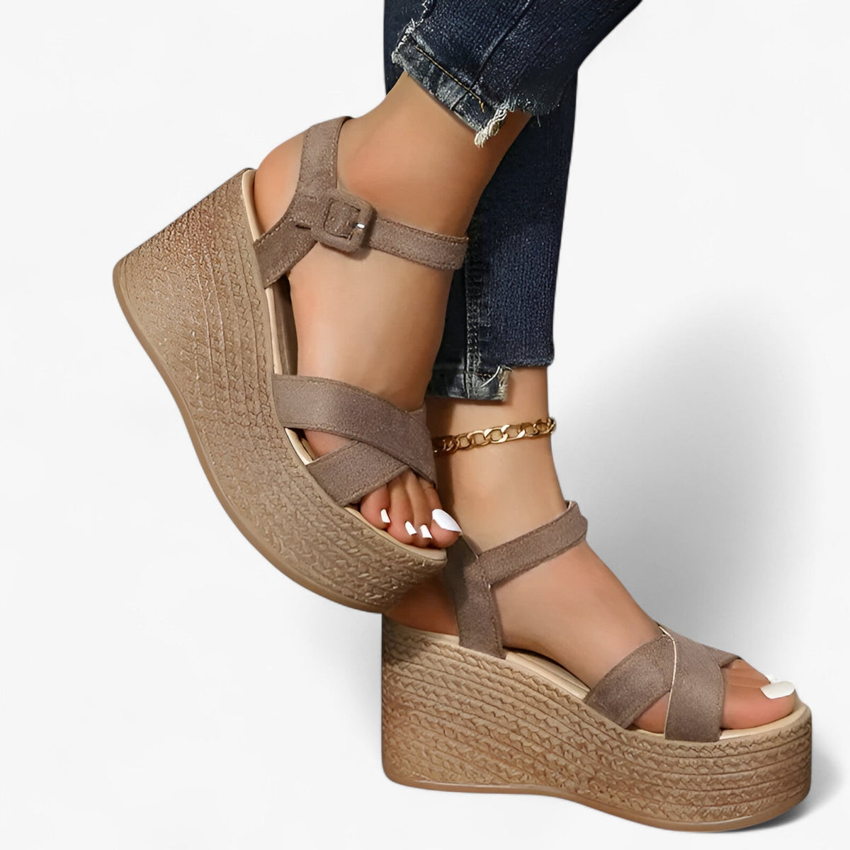 Sandals : Sandales compensées Iris : Chic, confortables et polyvalentes pour femme dans Vert de Concept Odense