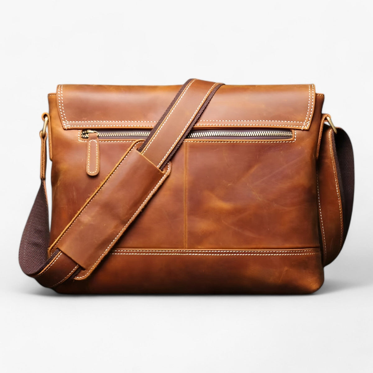 Bags : Sac Messenger Bandoulière en Cuir Intemporel et Robuste dans de Roselva
