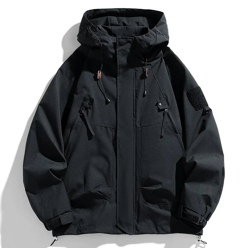 Jackets : Coupe-Vent Homme à Capuche Imperméable dans Noir de Roselva