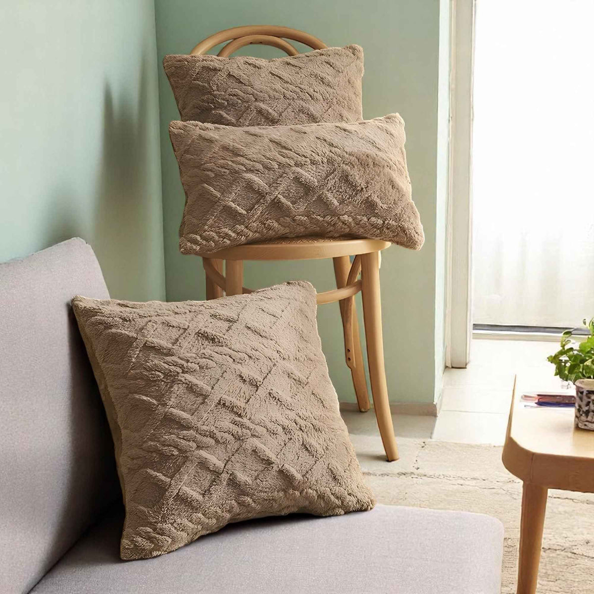 Housses de coussin : Taie d'oreiller en peluche pour un confort luxueux dans de Marche Lino