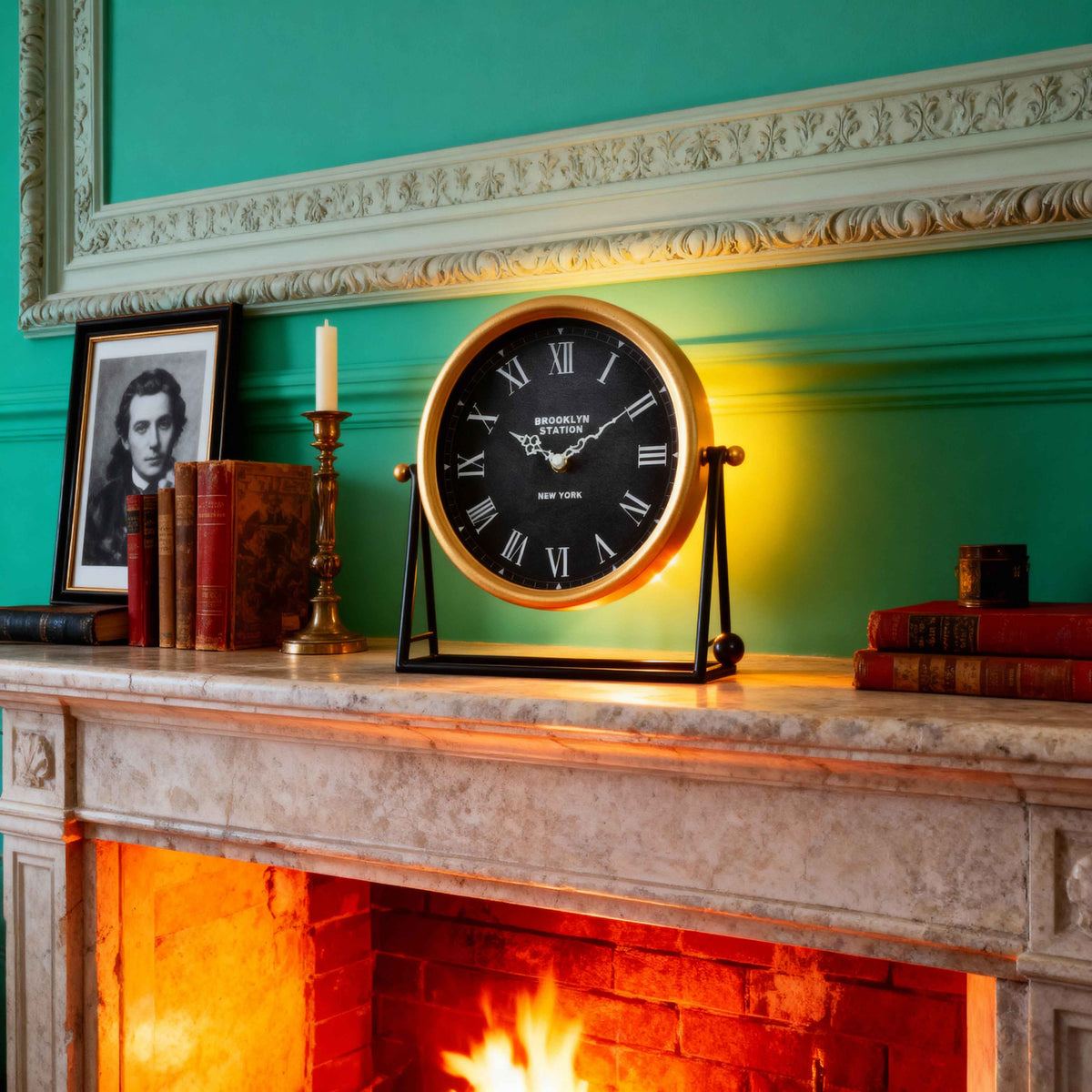 Horloges de bureau : Horloge de Bureau Vintage Dorée en Verre et Métal - Style Rétro Élégant dans de Marche Lino