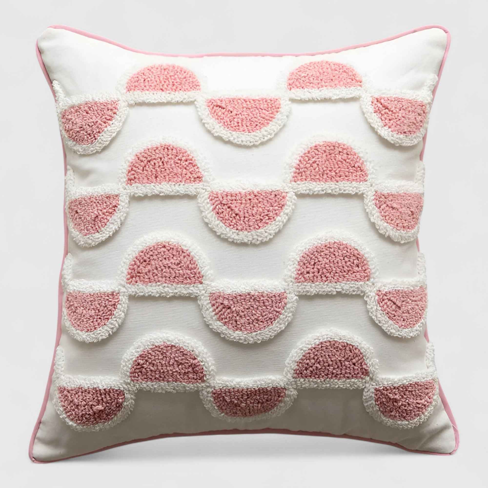 Coussins et Oreillers : Coussin Décoratif Rose Velours Capitonné dans 04 45x45cm de Marche Lino