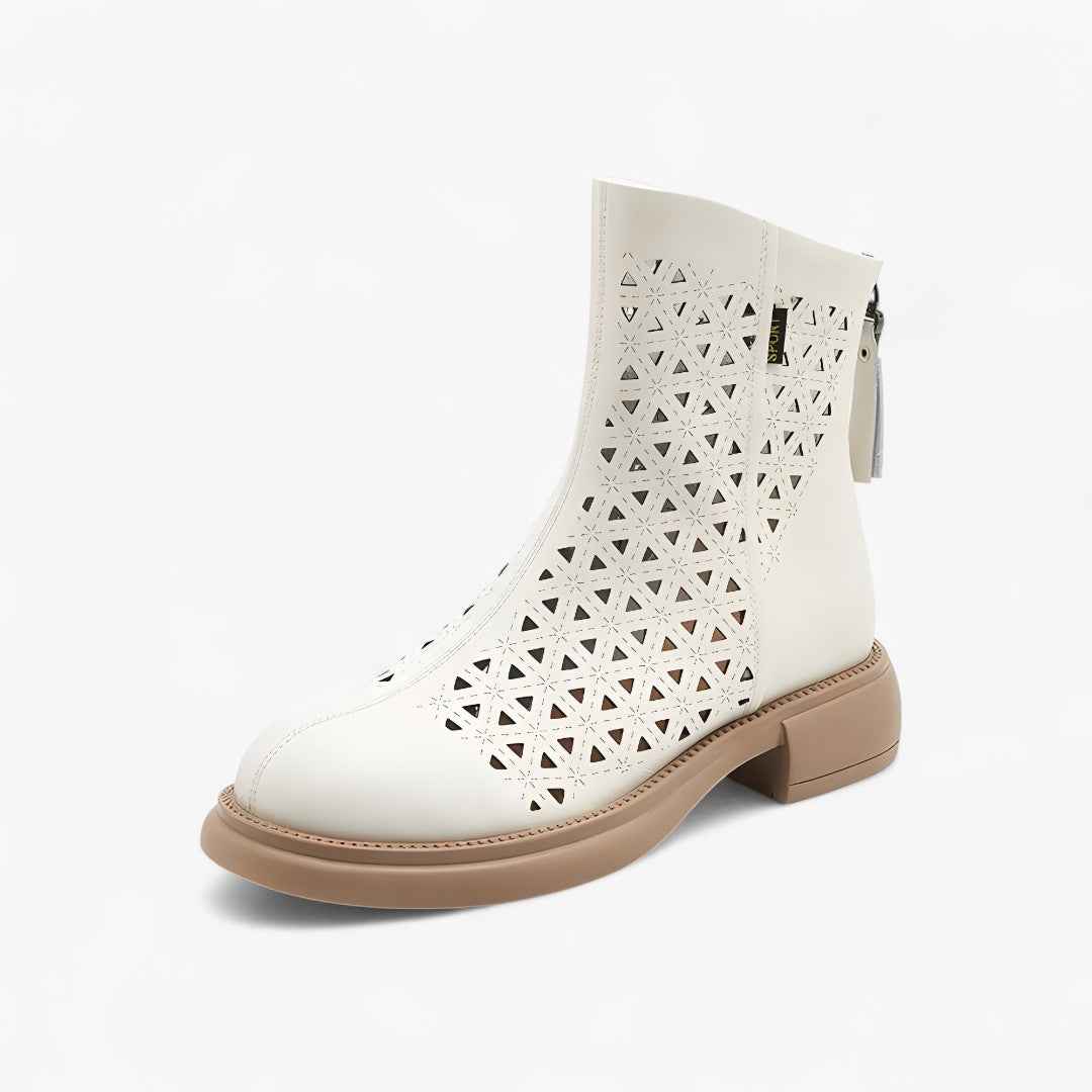 Shoes : Bottes d'été avec plateforme perforée et zip arrière dans Beige de Marche Lino