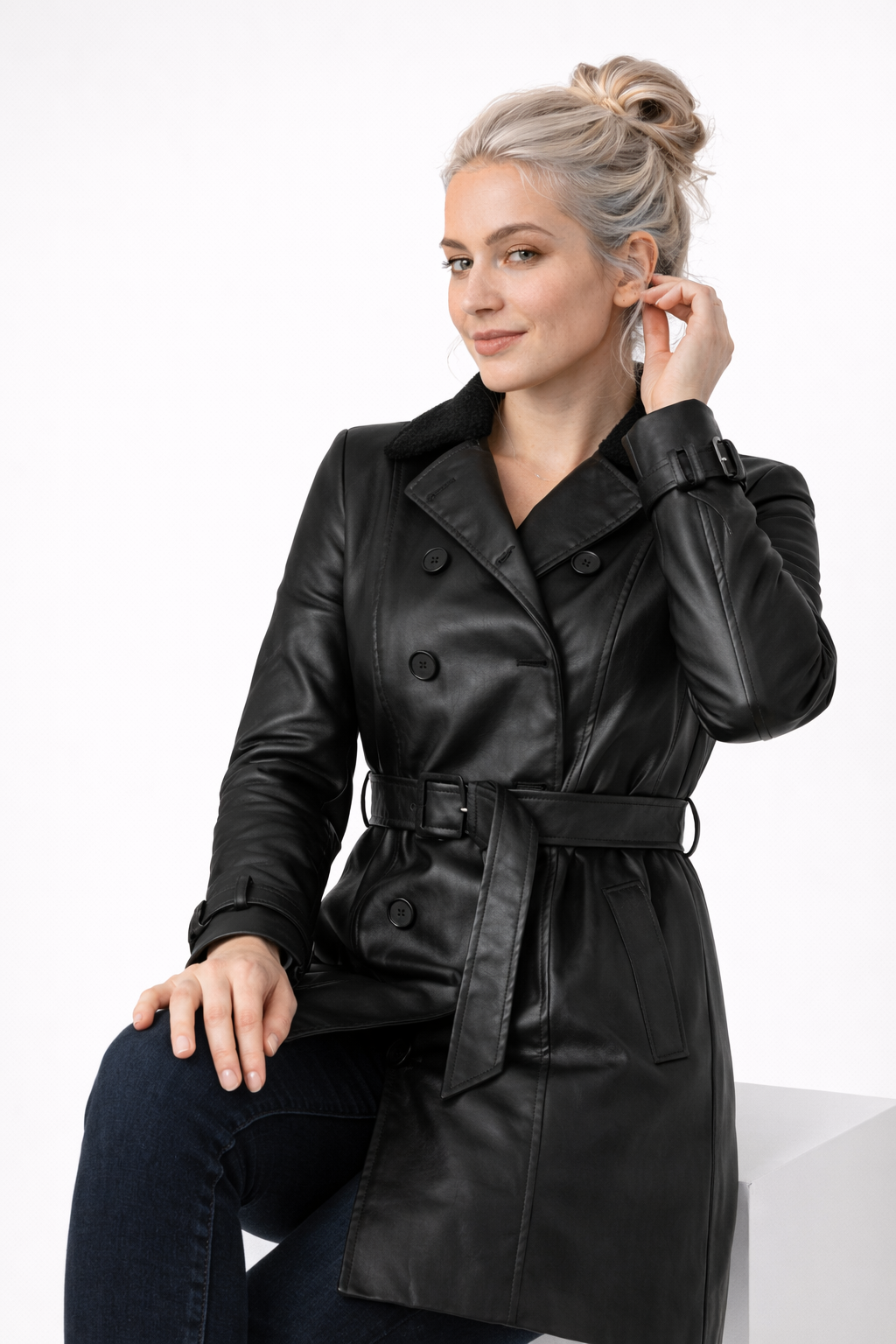 Veste Élégante en Cuir Noir pour Femme Haute Qualité Cuir