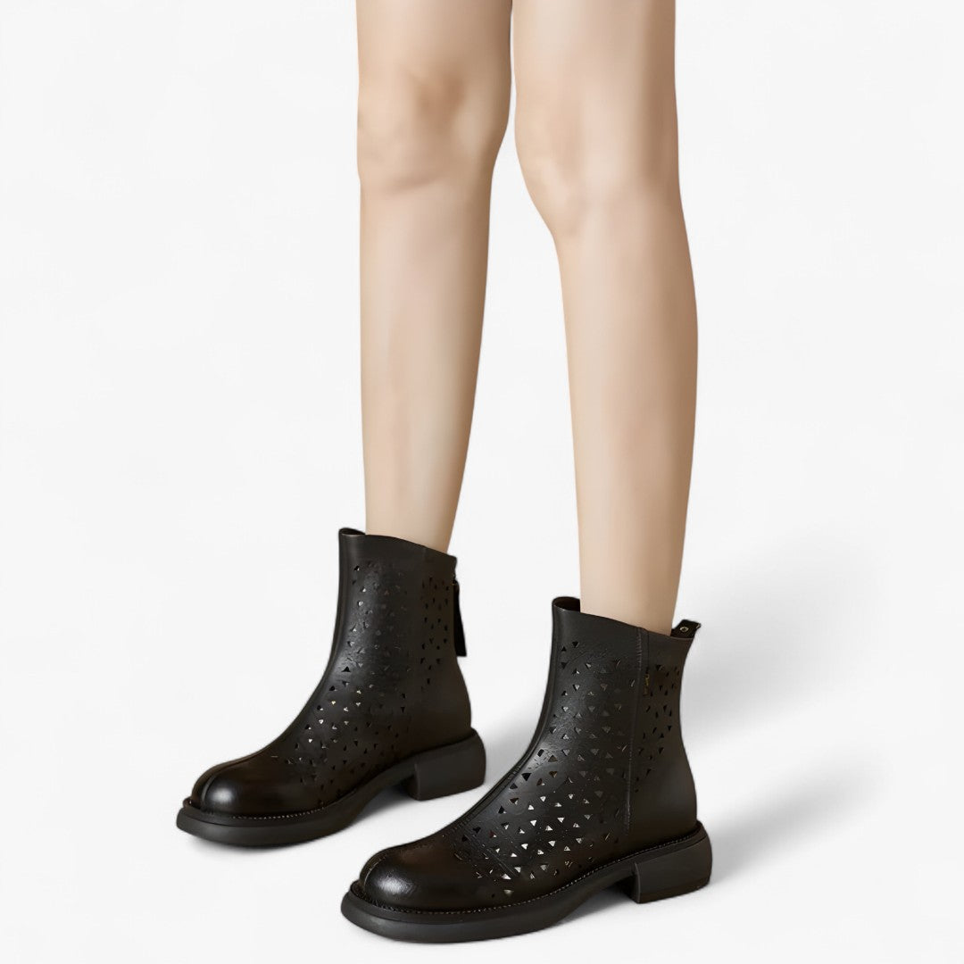 Shoes : Bottes d'été avec plateforme perforée et zip arrière dans de Marche Lino