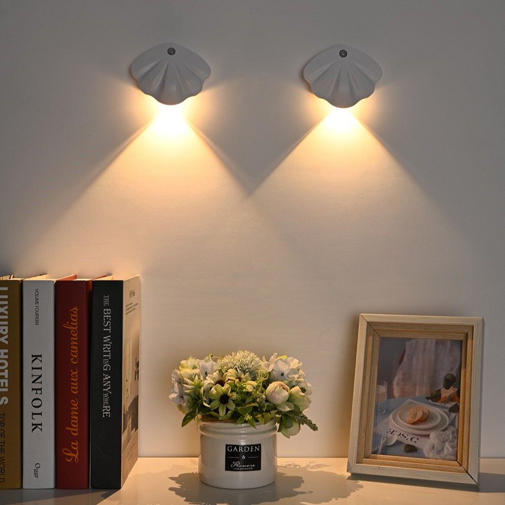 Home Decor : Lampe à Détecteur de Mouvement – Design Coquillage, USB Rechargeable dans de Marche Lino