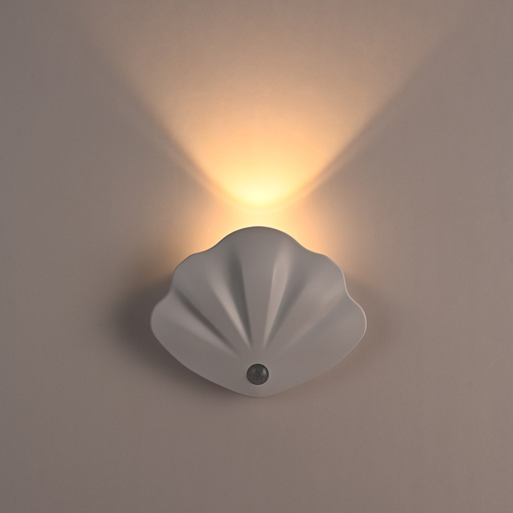 Home Decor : Lampe à Détecteur de Mouvement – Design Coquillage, USB Rechargeable dans de Marche Lino