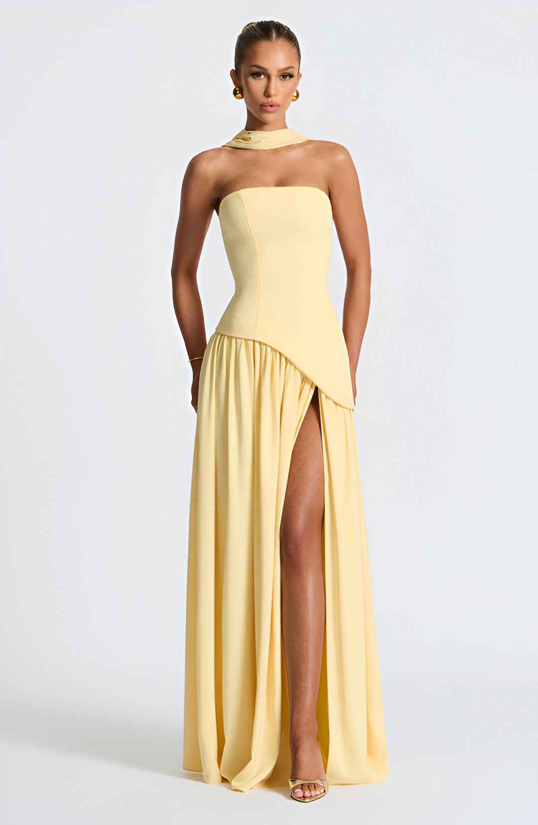 Maxi Dress : Robe Longue Tessa Femme - Coupe Fluide Dos Plongeant Bretelles Fines dans White de Marche Lino