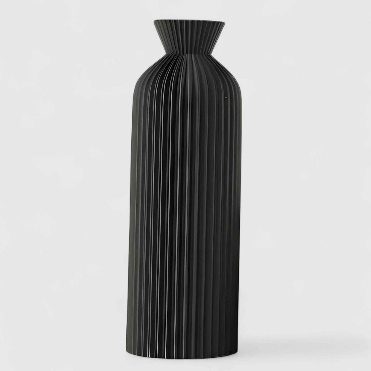 Vases : Vase Décoratif en Céramique Moderne Accessoires De Maison dans Noir-L de Marche Lino