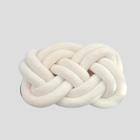 Weiches Dekokissen für Sofa aus Polyester  