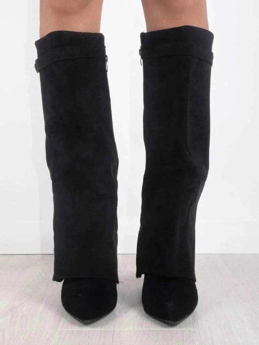 Bottes femme en suède avec détails métalliques