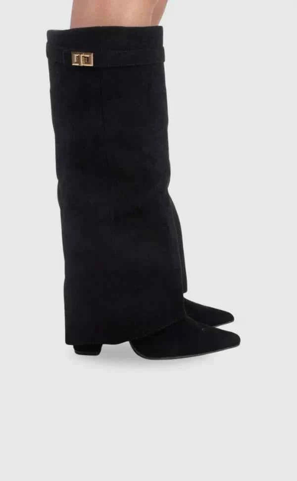 Bottes femme en suède avec détails métalliques