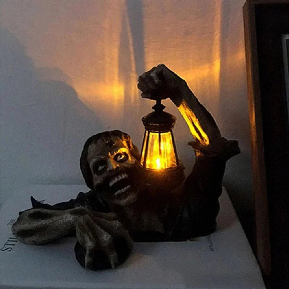 Home & Garden > Decor > Artwork > Sculptures & Statues : Figure de Zombie de Jardin avec Lanterne - Décoration d'Halloween en Résine dans de Marche Lino
