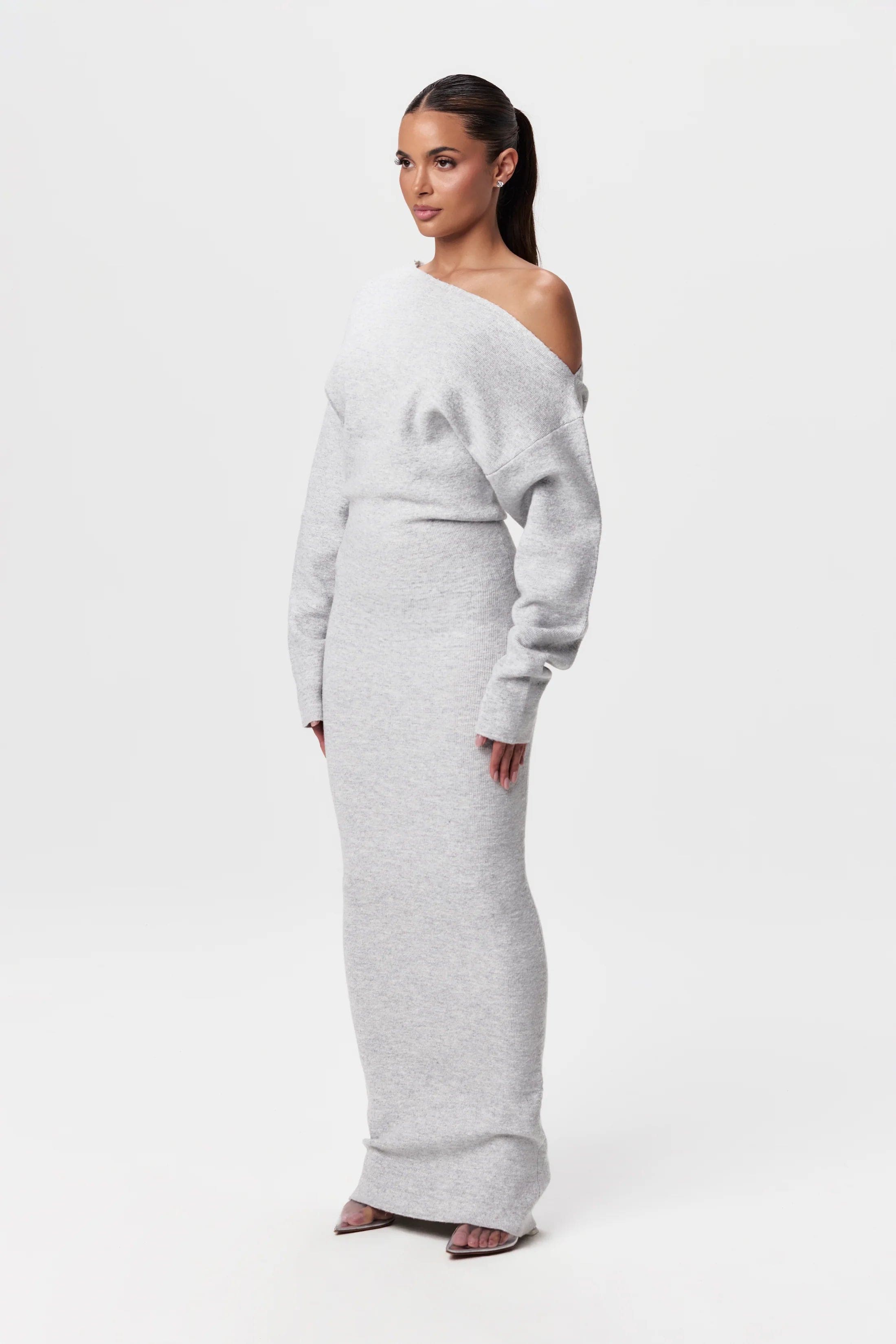 Maxi Dress : Robe longue maille femme - Asymétrique, manches longues dans Gris de Marche Lino