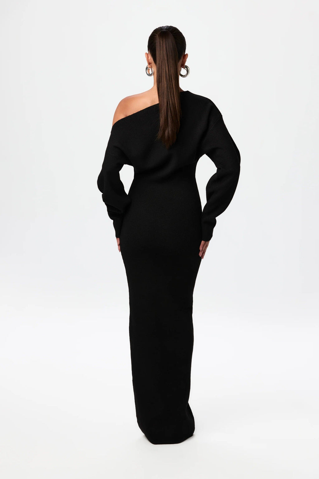Maxi Dress : Robe longue maille femme - Asymétrique, manches longues dans de Marche Lino