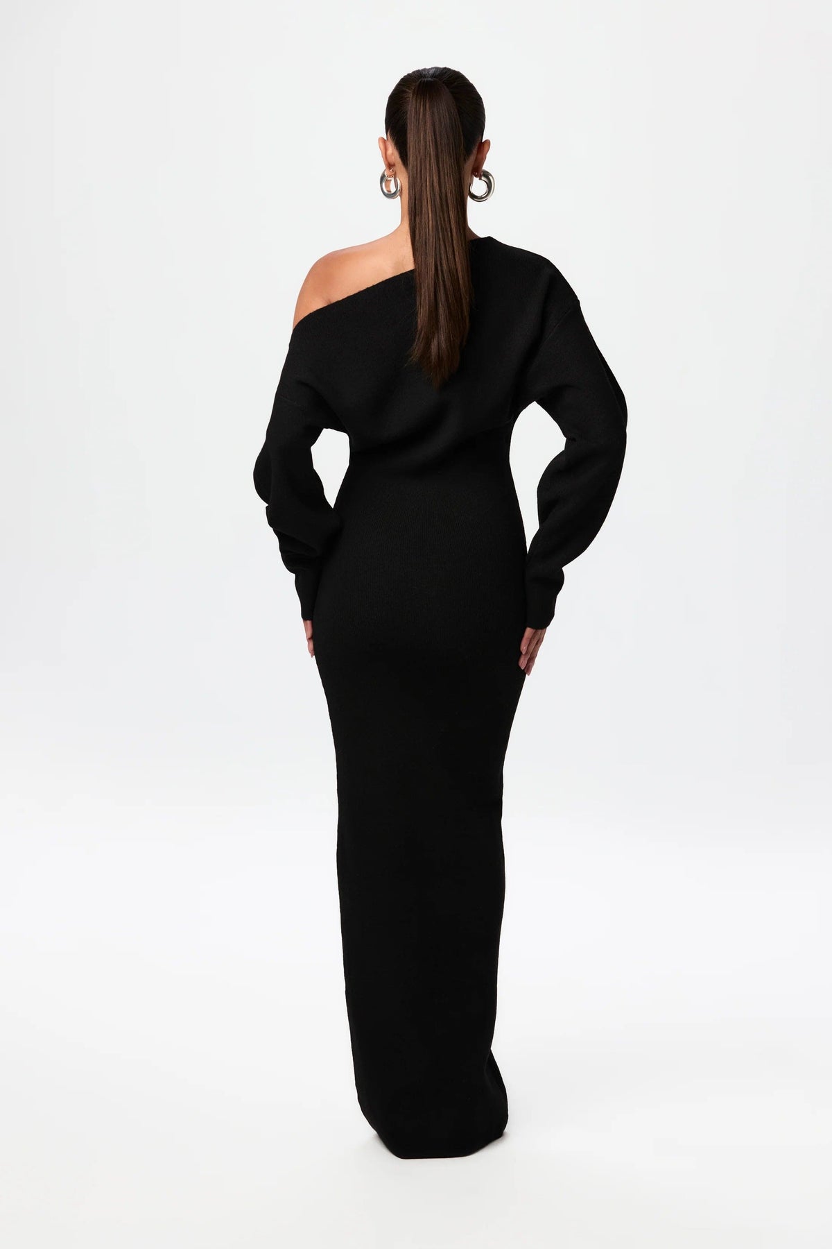 Maxi Dress : Robe longue maille femme - Asymétrique, manches longues dans de Marche Lino
