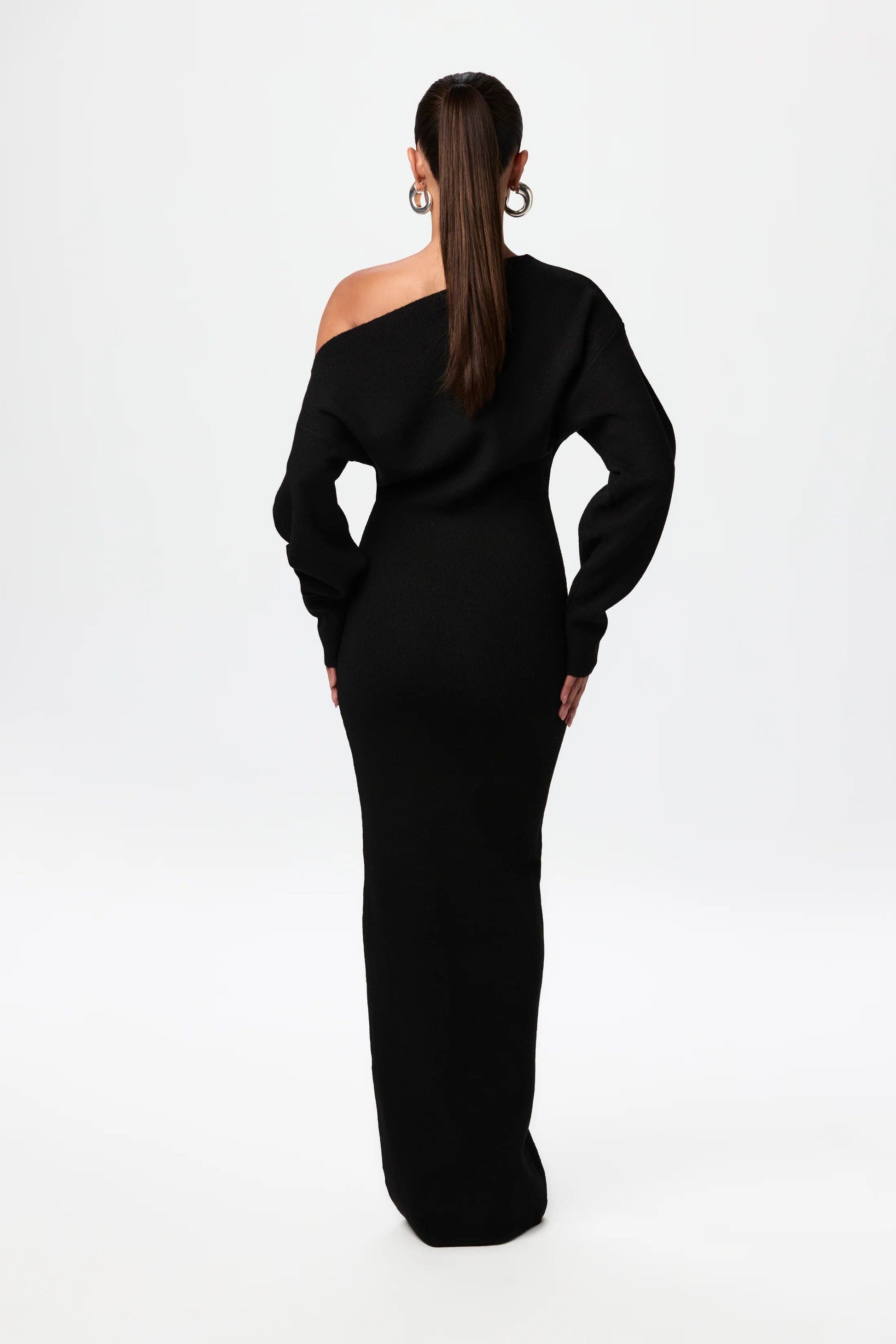 Maxi Dress : Robe longue maille femme - Asymétrique, manches longues dans de Marche Lino