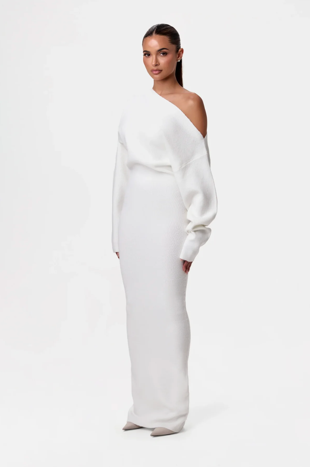 Maxi Dress : Robe longue maille femme - Asymétrique, manches longues dans Blanc de Marche Lino