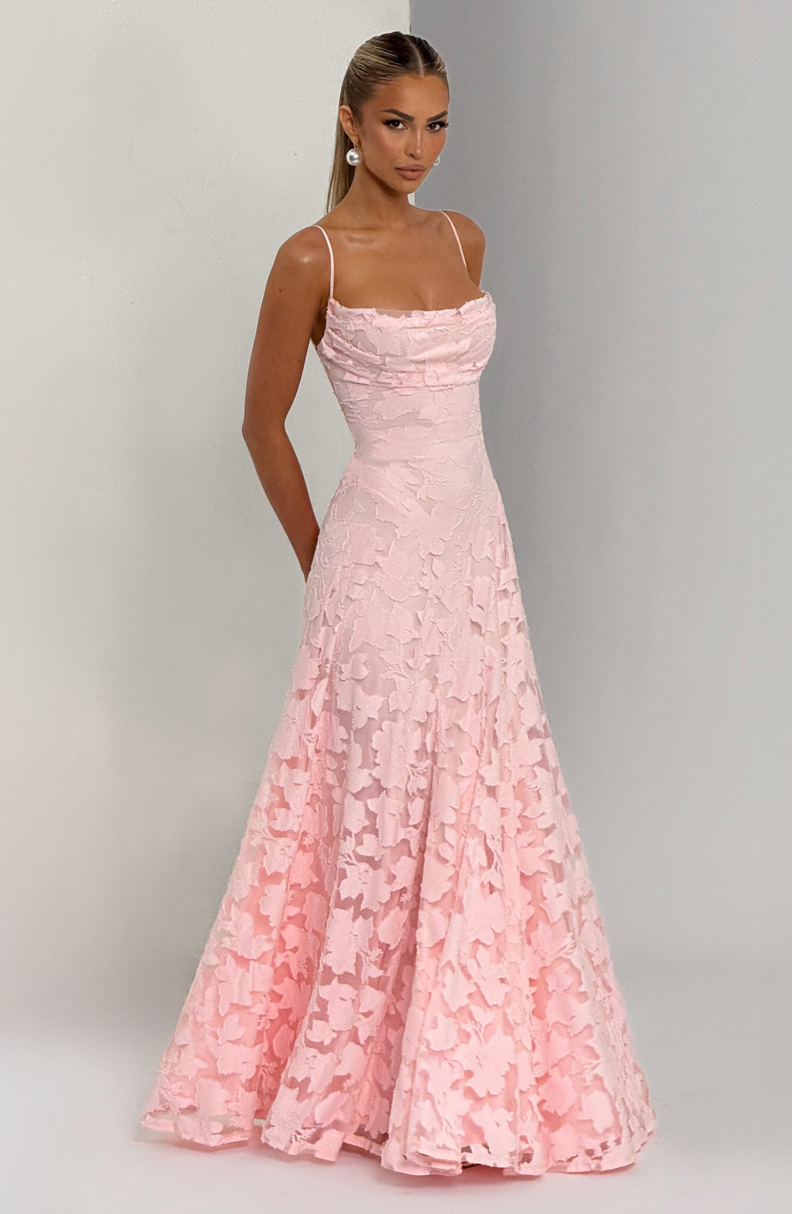 Maxi Dress : Robe longue femme avec décolleté cascade, bretelles spaghetti, motif floral et laçage au dos dans de Marche Lino