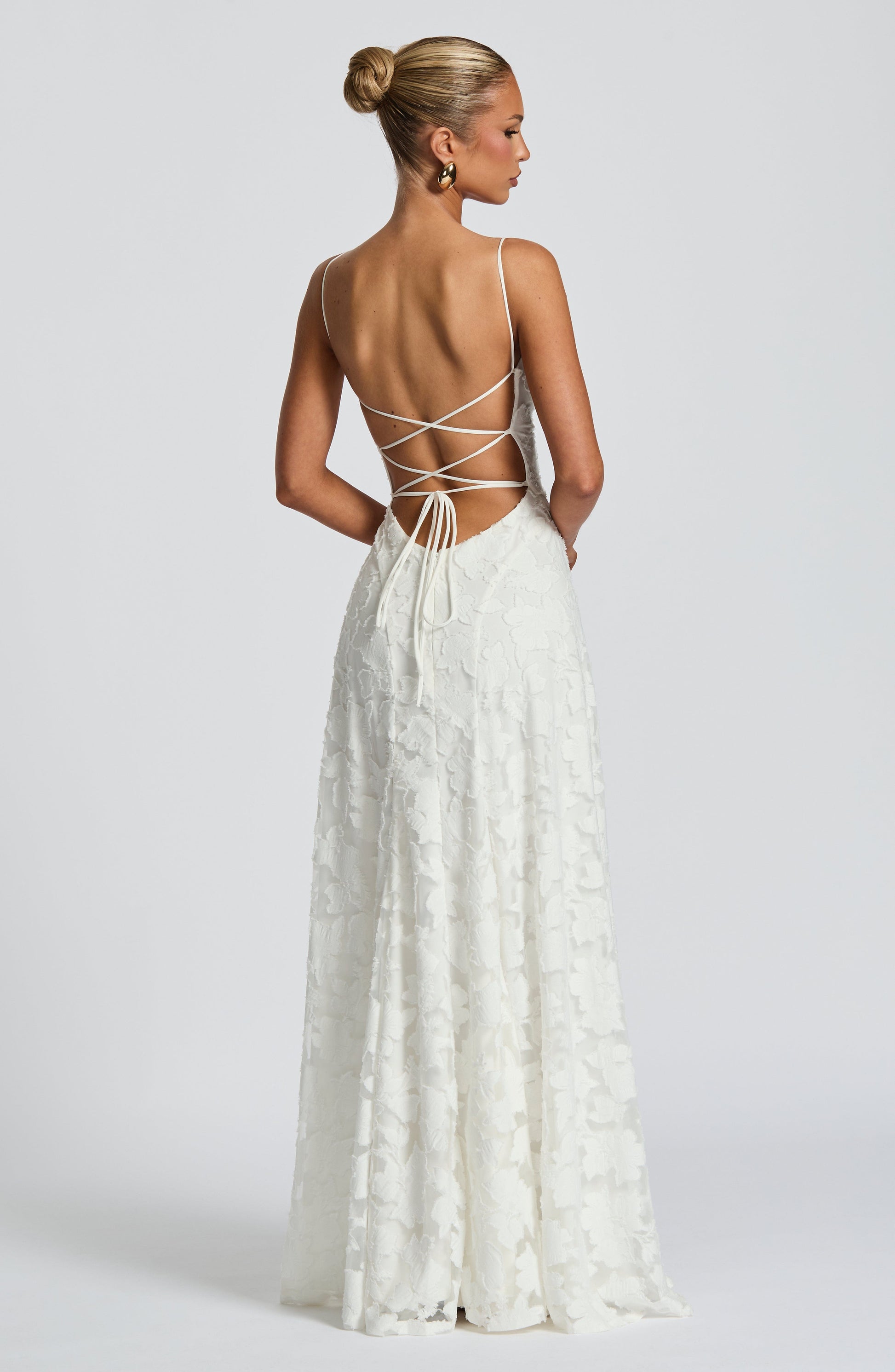 Maxi Dress : Robe longue fleurie - Bretelles fines, dos lacé femme dans de Marche Lino
