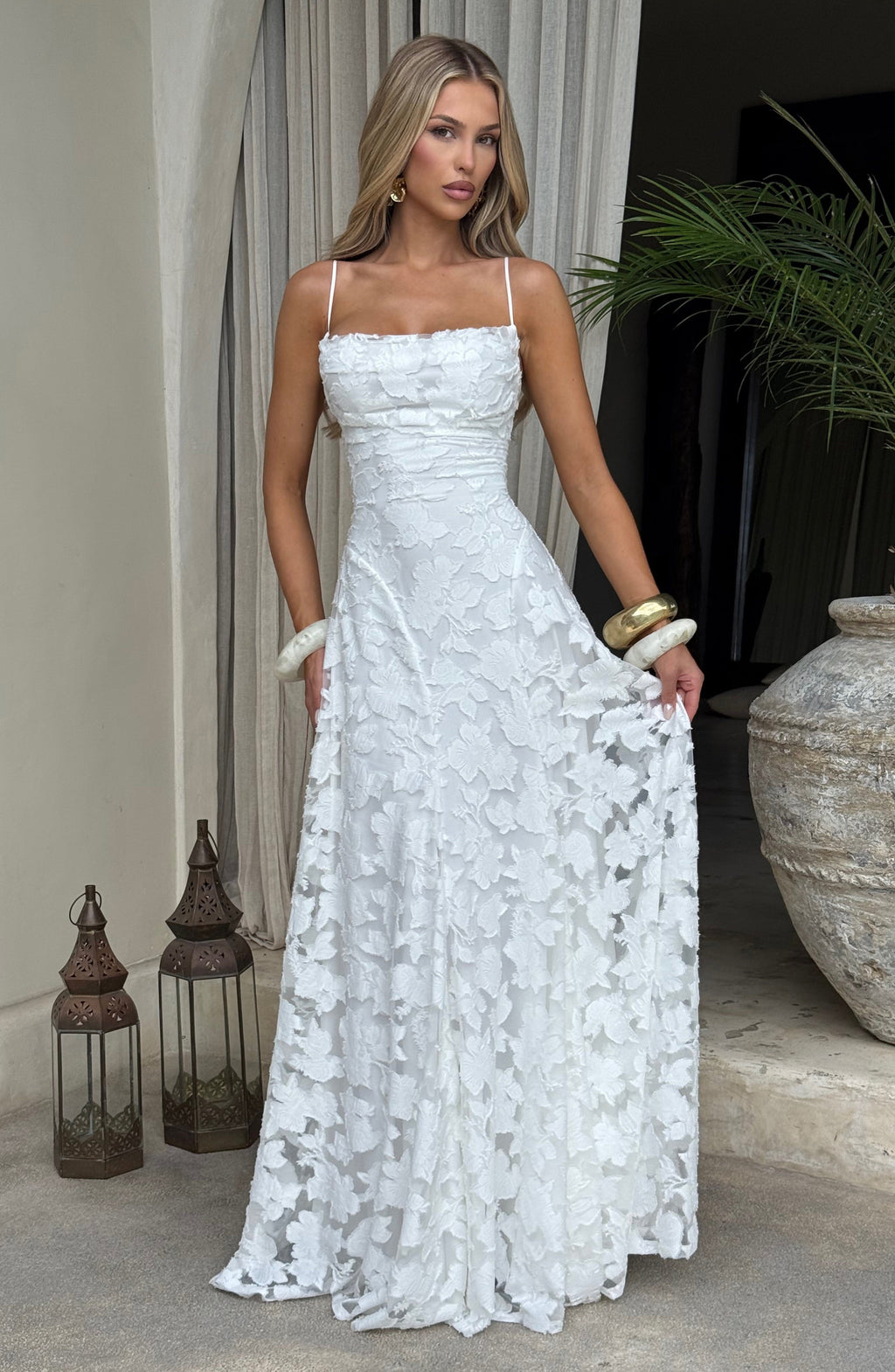 Maxi Dress : Robe longue fleurie - Bretelles fines, dos lacé femme dans de Marche Lino