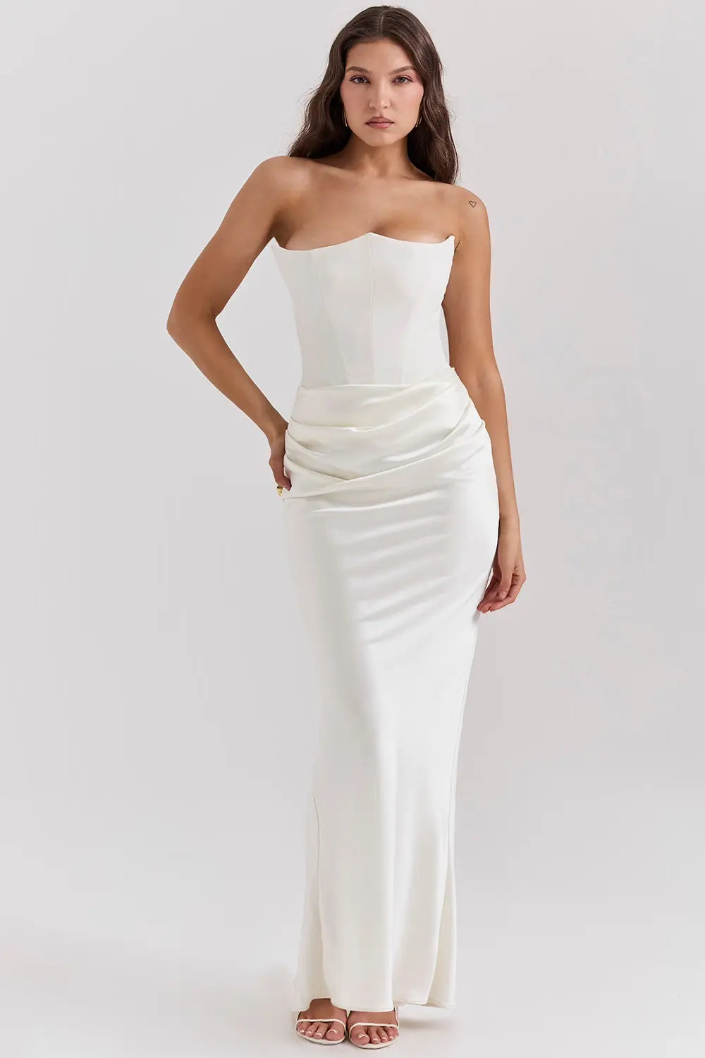 Maxi Dress : Maxi-robe bustier femme - Taille froncée, style chic dans Blanc de Marche Lino