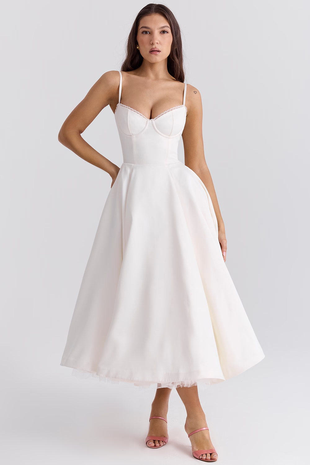 Midi Dress : Robe Midi Bustier Femme - Dentelle Délicate, Jupe Évasée Fluide dans de Marche Lino
