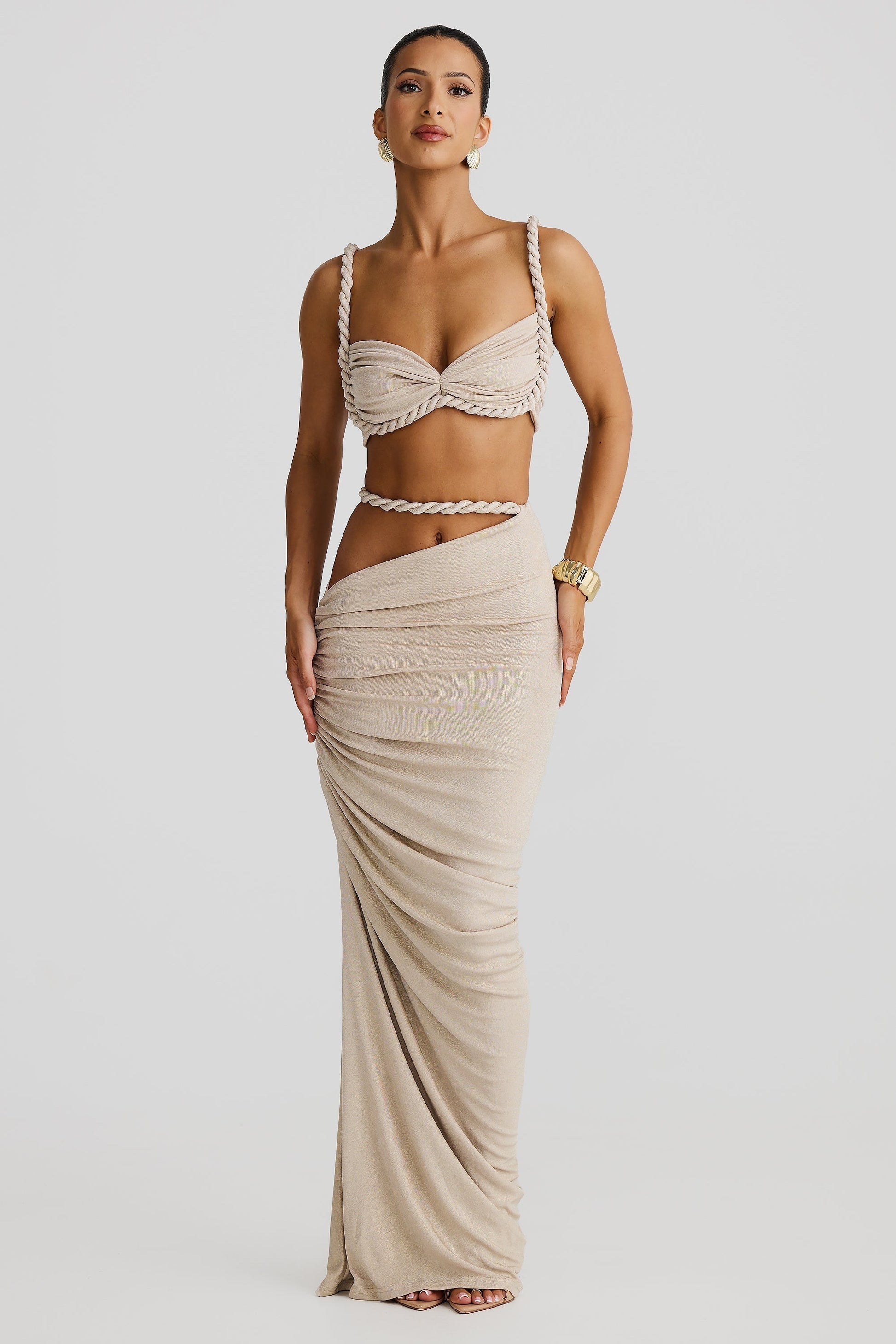 Set Women : Ensemble femme avec haut bustier et jupe longue à bretelles tressées et fronces latérales dans de Marche Lino