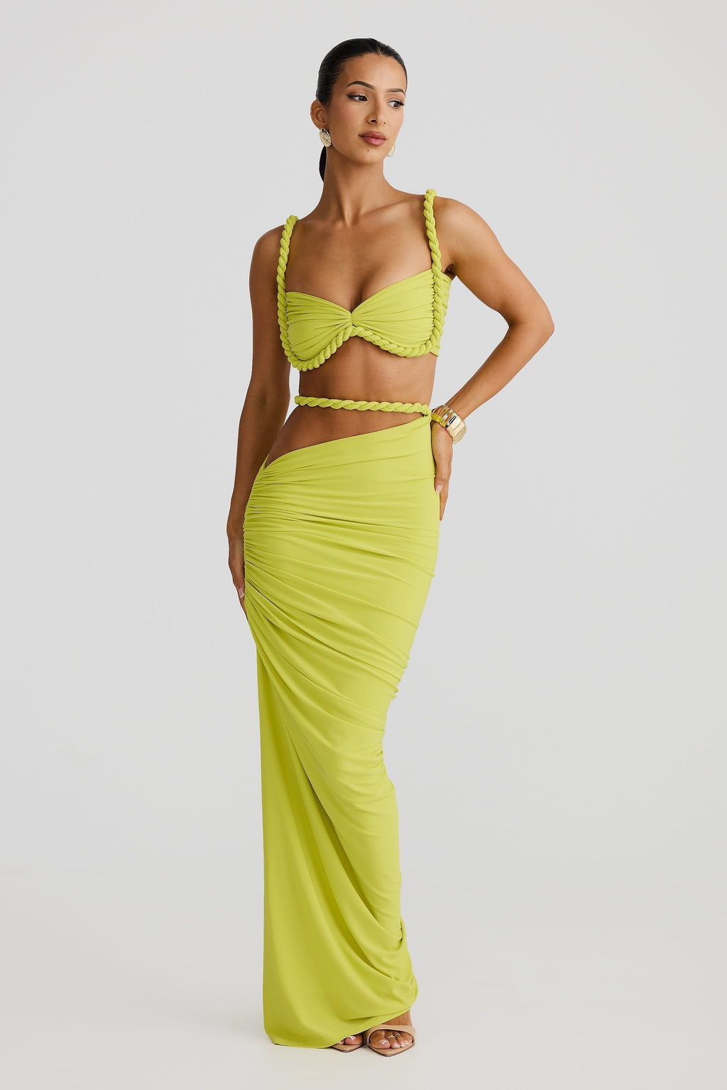 Set Women : Ensemble femme avec haut bustier et jupe longue à bretelles tressées et fronces latérales dans de Marche Lino