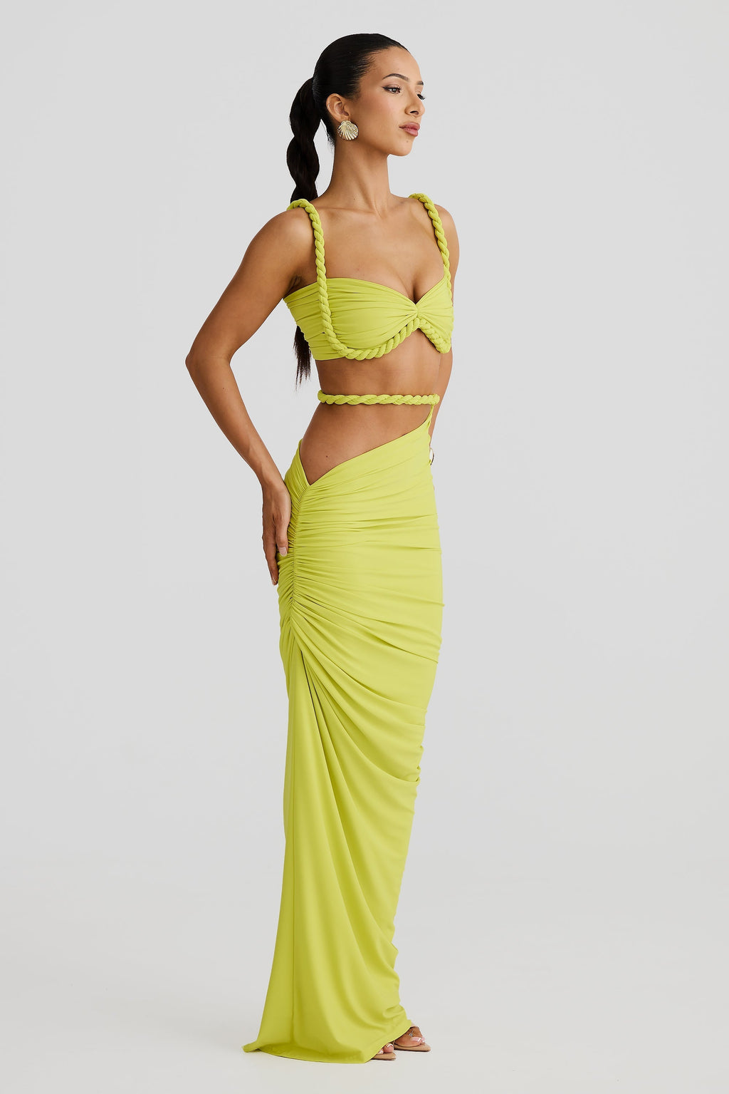 Set Women : Ensemble femme avec haut bustier et jupe longue à bretelles tressées et fronces latérales dans de Marche Lino