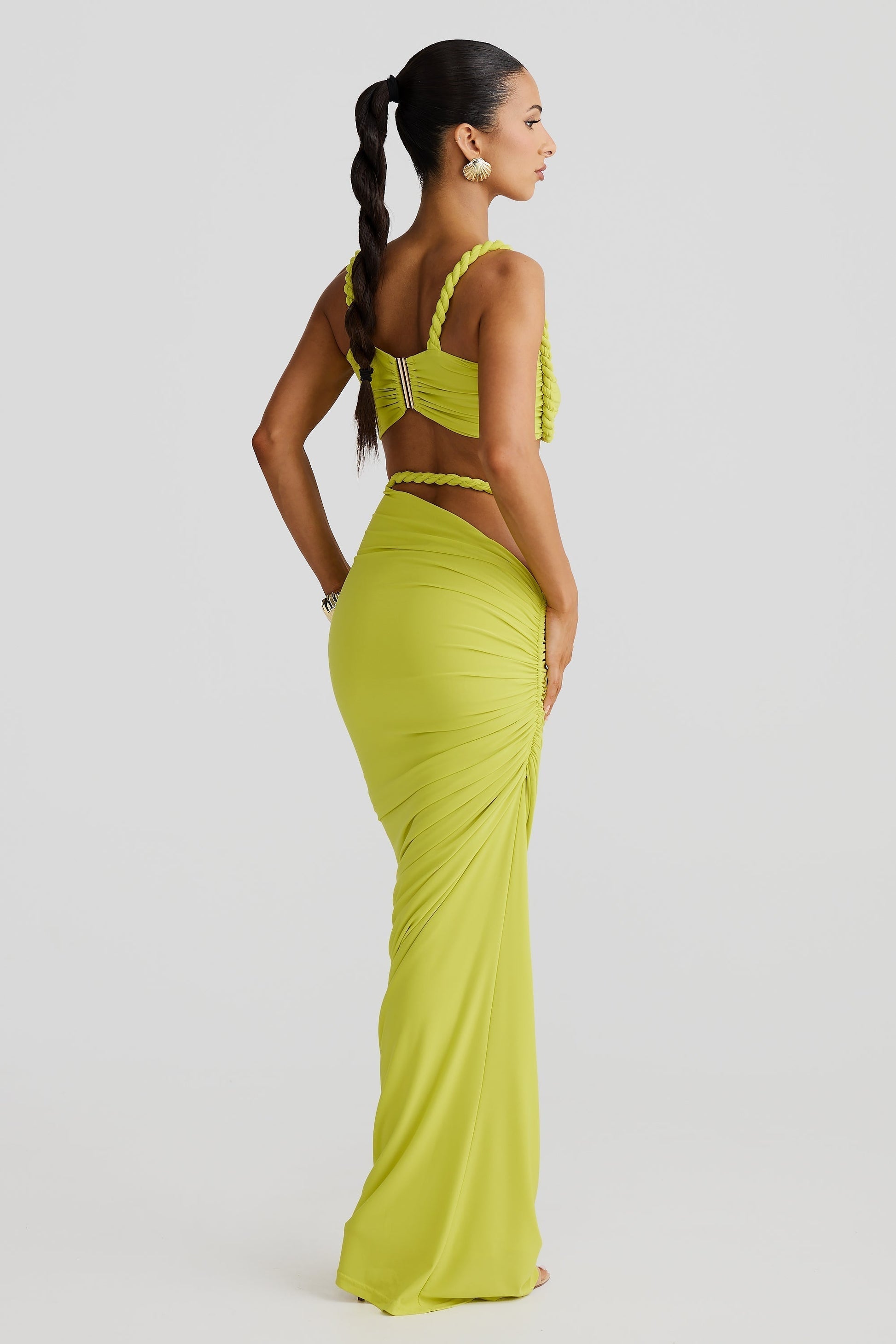 Set Women : Ensemble femme avec haut bustier et jupe longue à bretelles tressées et fronces latérales dans de Marche Lino