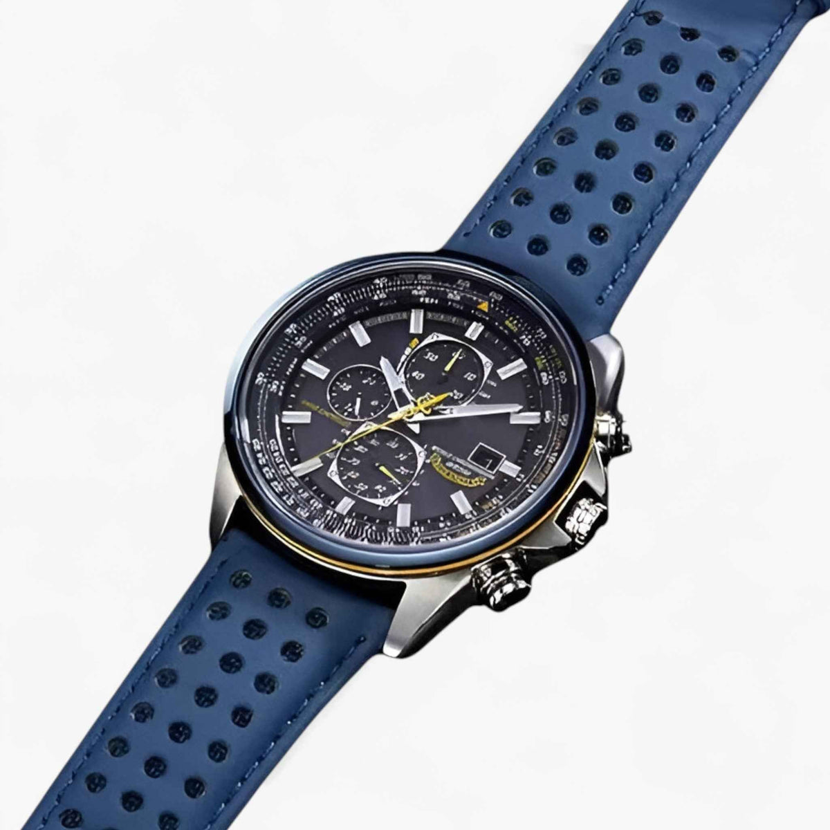 Watch : Montre Chronographe Homme MultiSteel 42mm – Acier Argenté, Cadran Bleu dans de Marche Lino