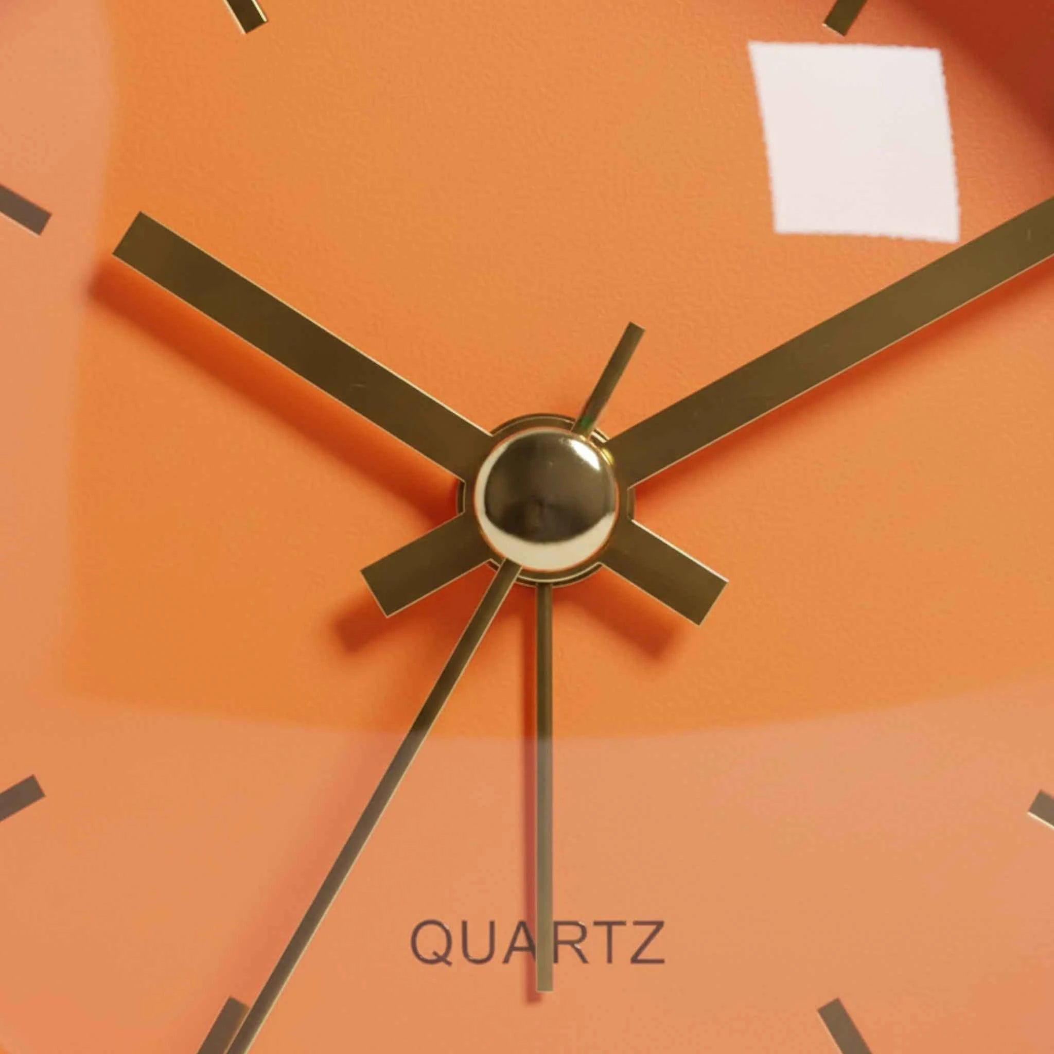 Horloges : Réveil de Bureau Quartz Silencieux Vintage - Horloge de Table Rétro pour Chambre/Bureau dans de Marche Lino