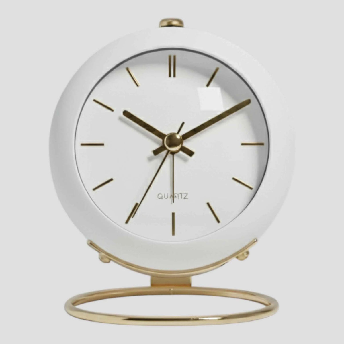 Horloges : Réveil de Bureau Quartz Silencieux Vintage - Horloge de Table Rétro pour Chambre/Bureau dans Blanc de Marche Lino