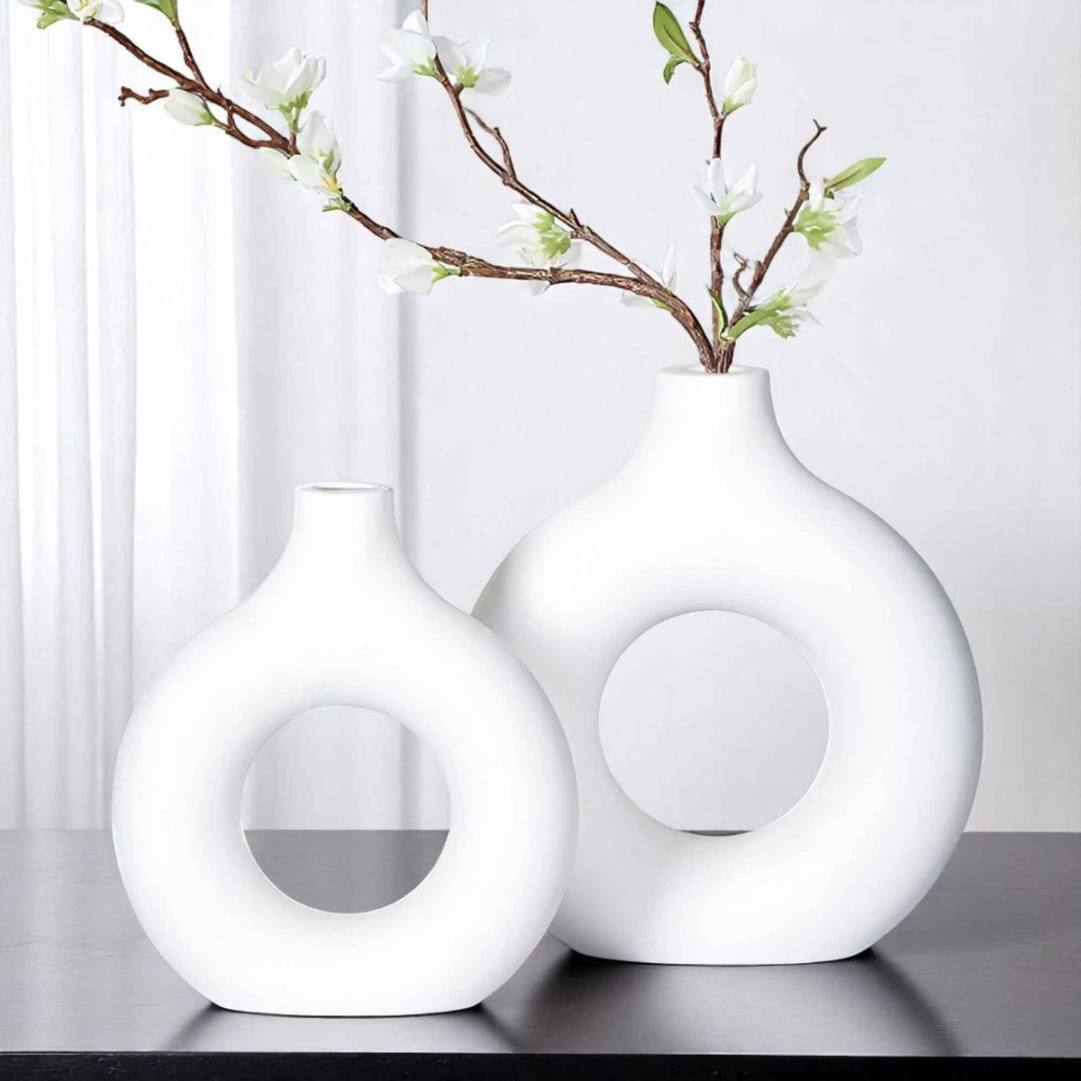 Vases : Vase Décoratif Céramique Blanche Accessoire De Décoration dans de Marche Lino