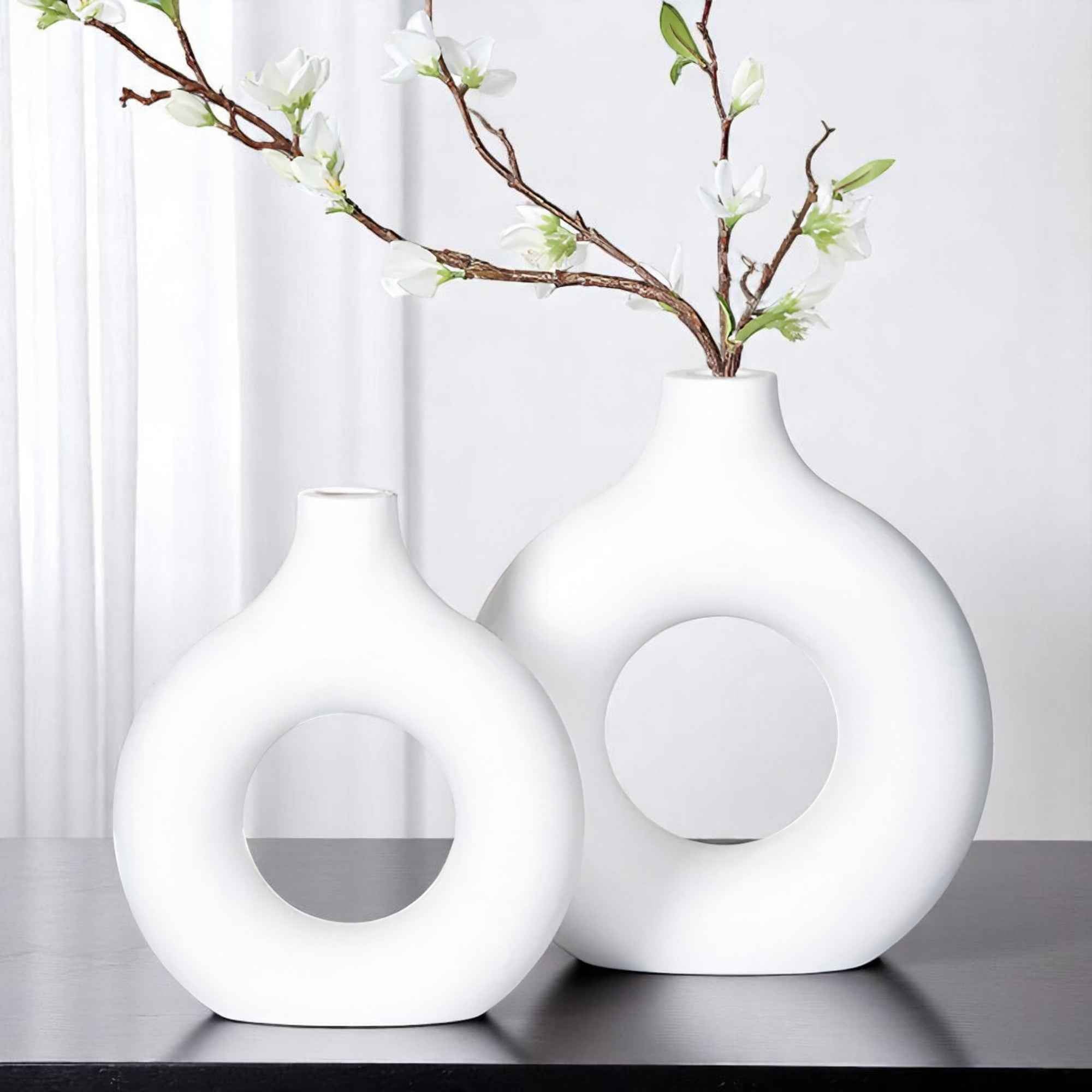 Vases : Vase Décoratif Céramique Blanche Accessoire De Décoration dans de Marche Lino