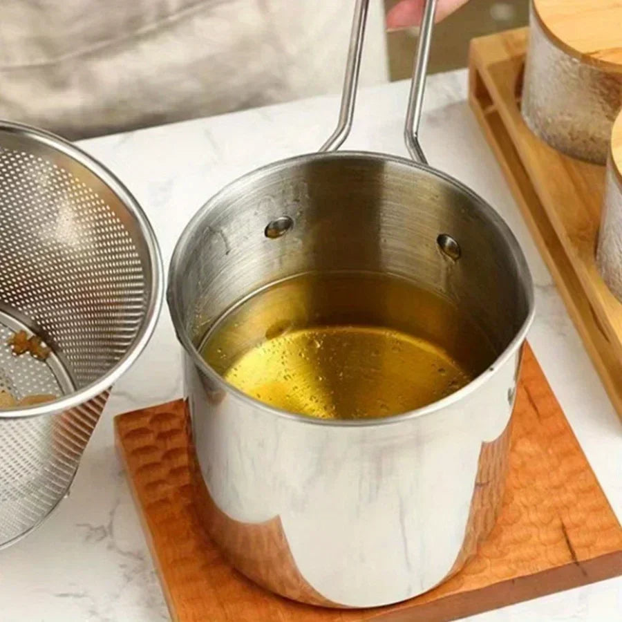 Home & Garden > Kitchen & Dining : Mini-friteuse compacte 1200ML inox avec panier filtrant dans Default Title de Belro
