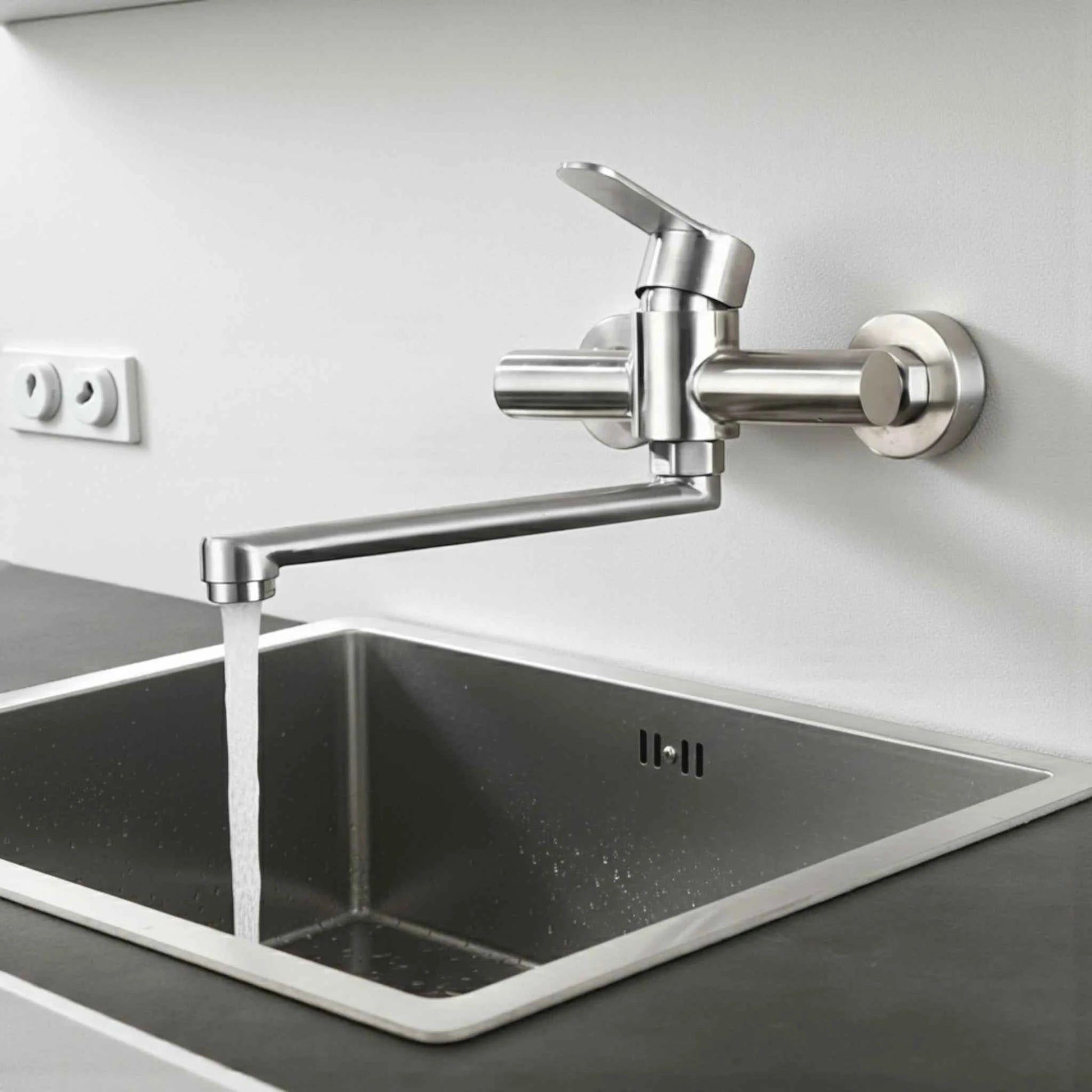 Mitigeur de Cuisine Mural en Acier Inoxydable – Finition Argentée