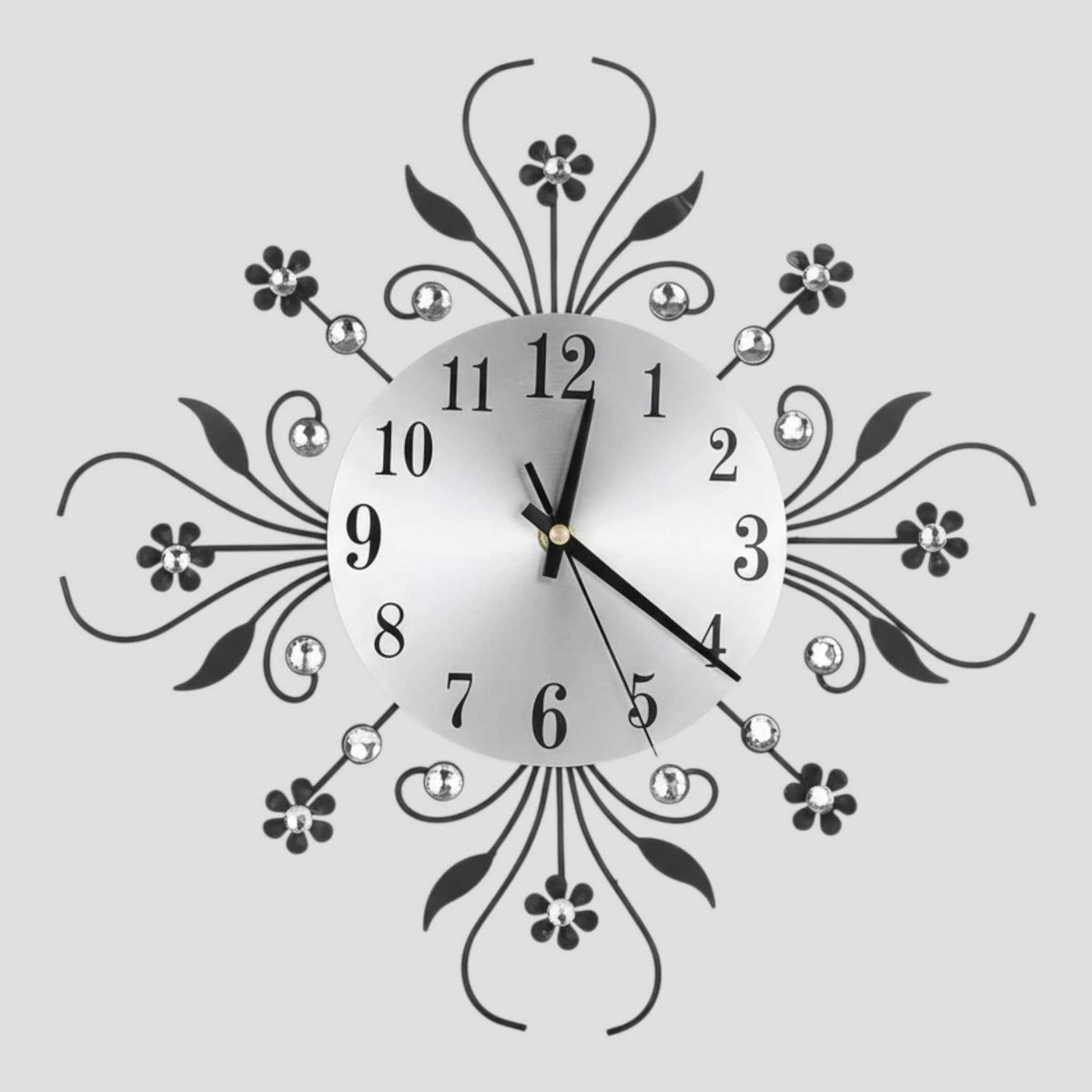 Horloges murales : Horloge Murale Silencieuse en Métal Accessoires Maison dans Noir de Marche Lino