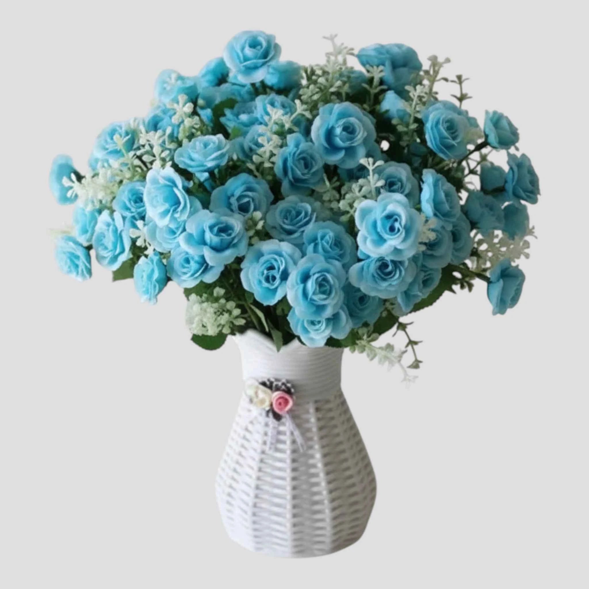 Fleurs artificielles : Bouquet Homme de Mini-roses Artificielles en Dentelle Homme dans Bleu ciel de Marche Lino