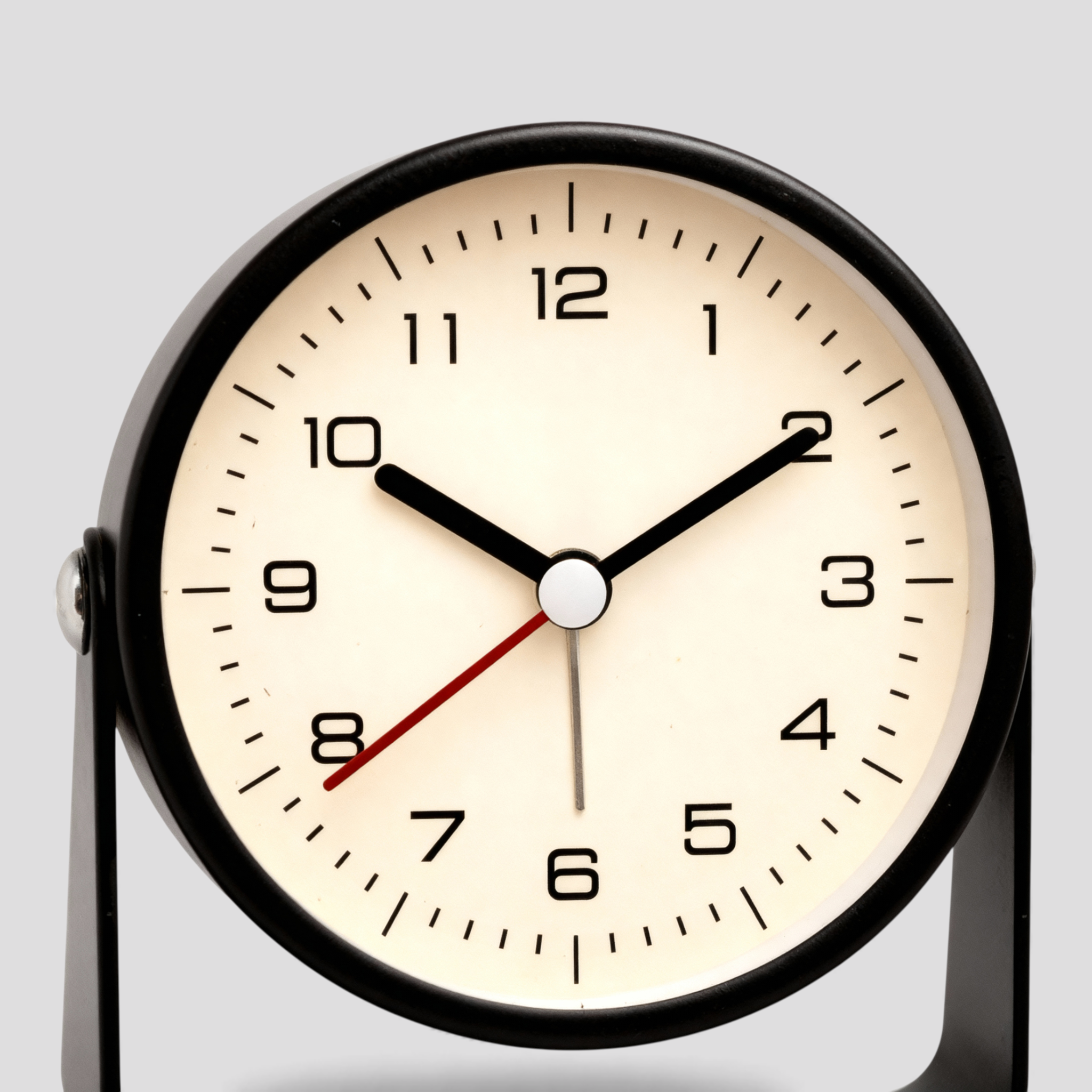 Horloges : Réveil analogique silencieux noir vintage en lin - Style rétro pour chambre à coucher dans de Marche Lino