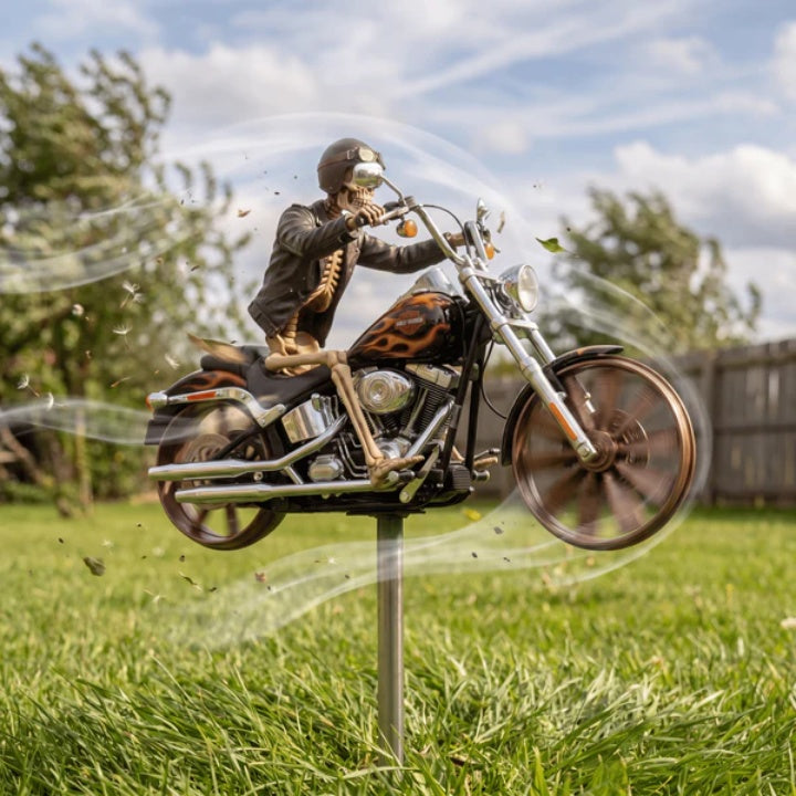 Éolienne de Jardin Motard Crâne sur Moto